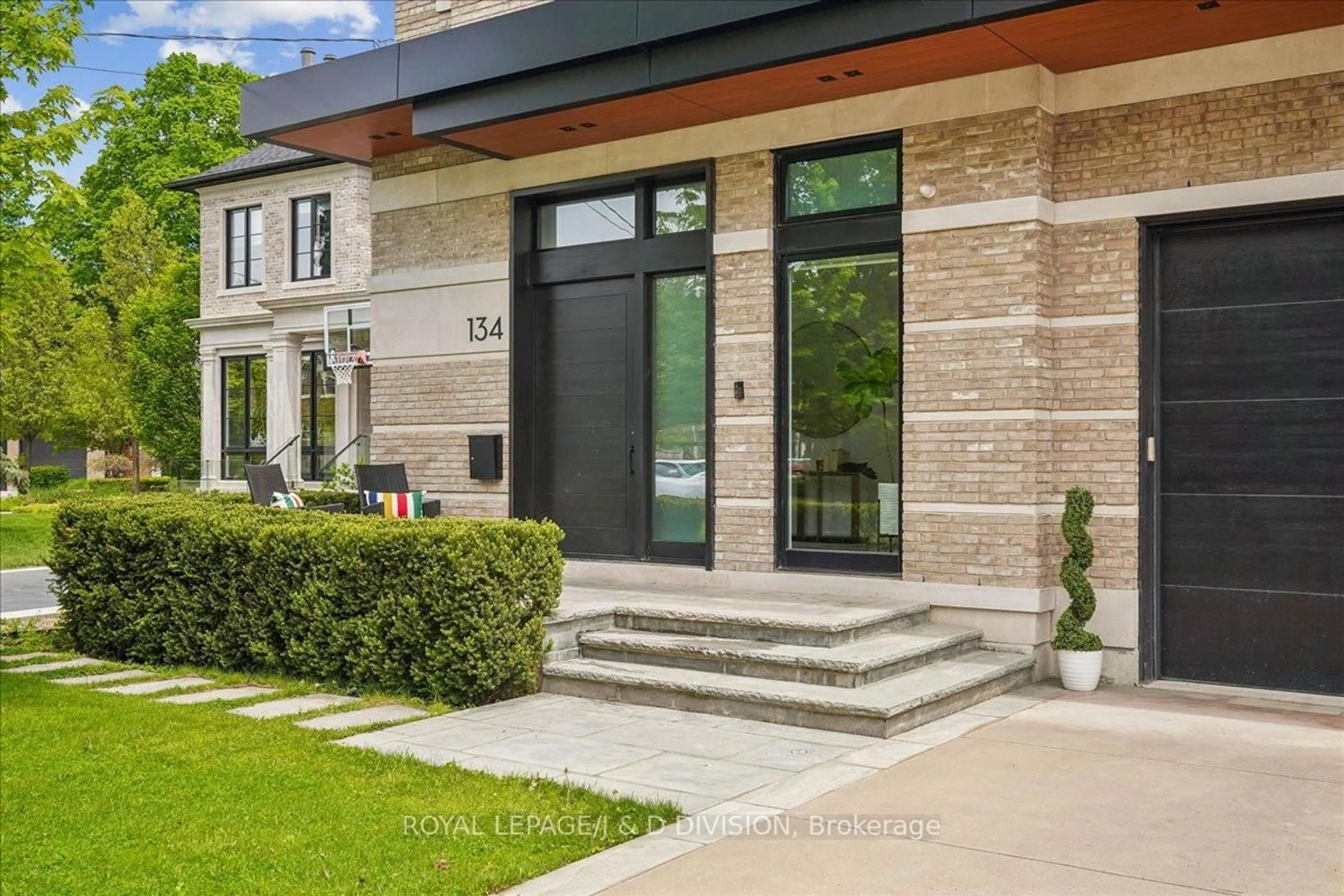 Home with brick exterior material, street for 134 Rykert Cres, Toronto Ontario M4G 2S9