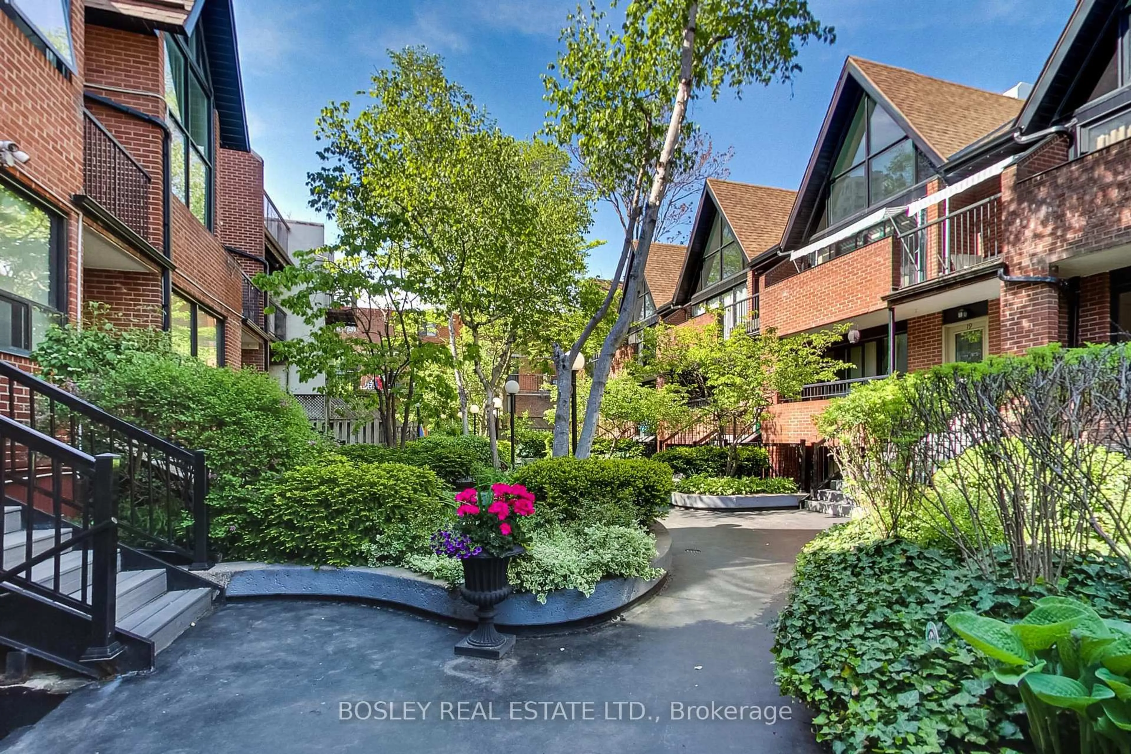 Unknown for 17 Pembroke St #8, Toronto Ontario M5A 2N6