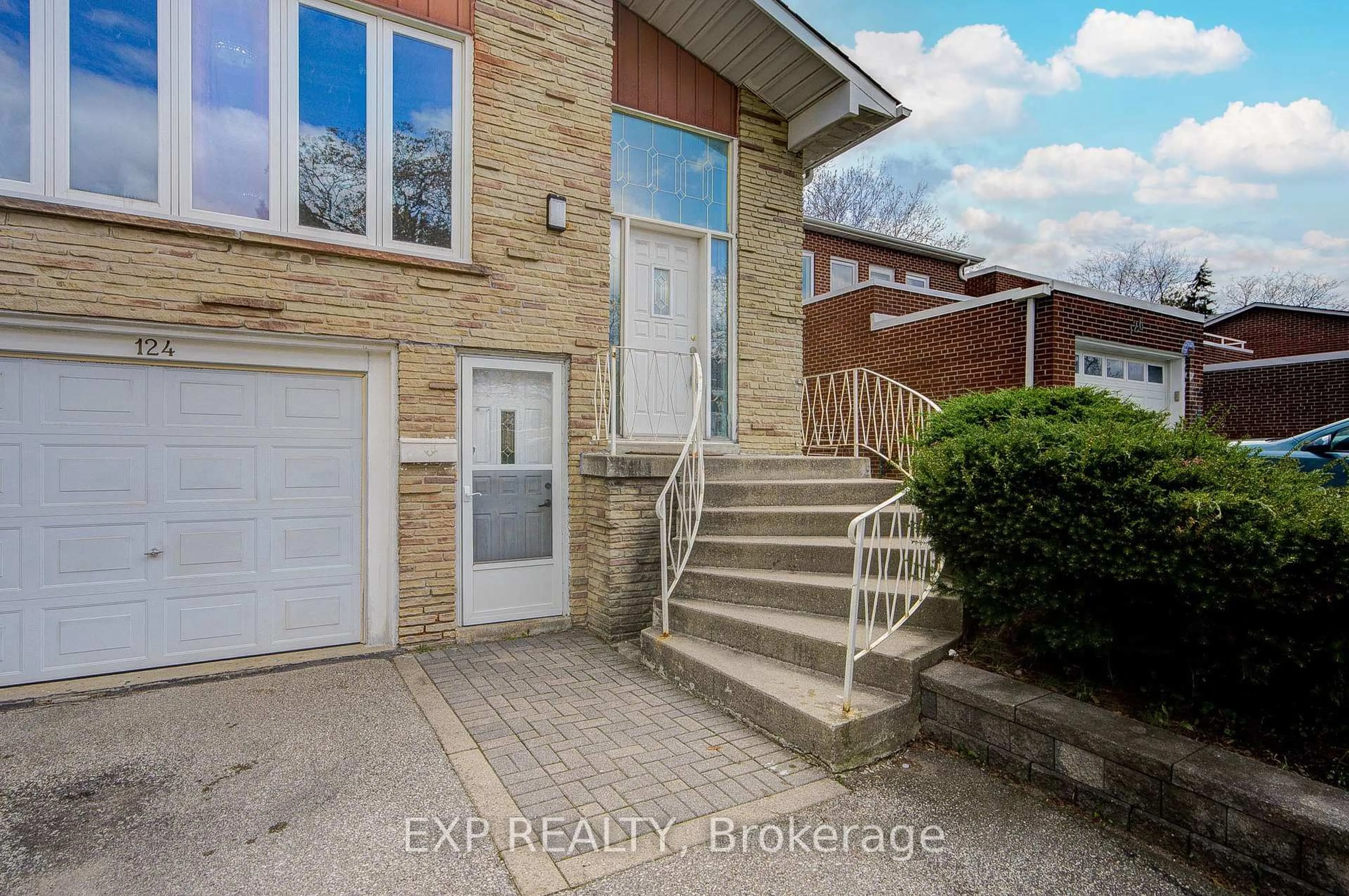 Unknown for 124 Chipwood Cres, Toronto Ontario M2J 3X7