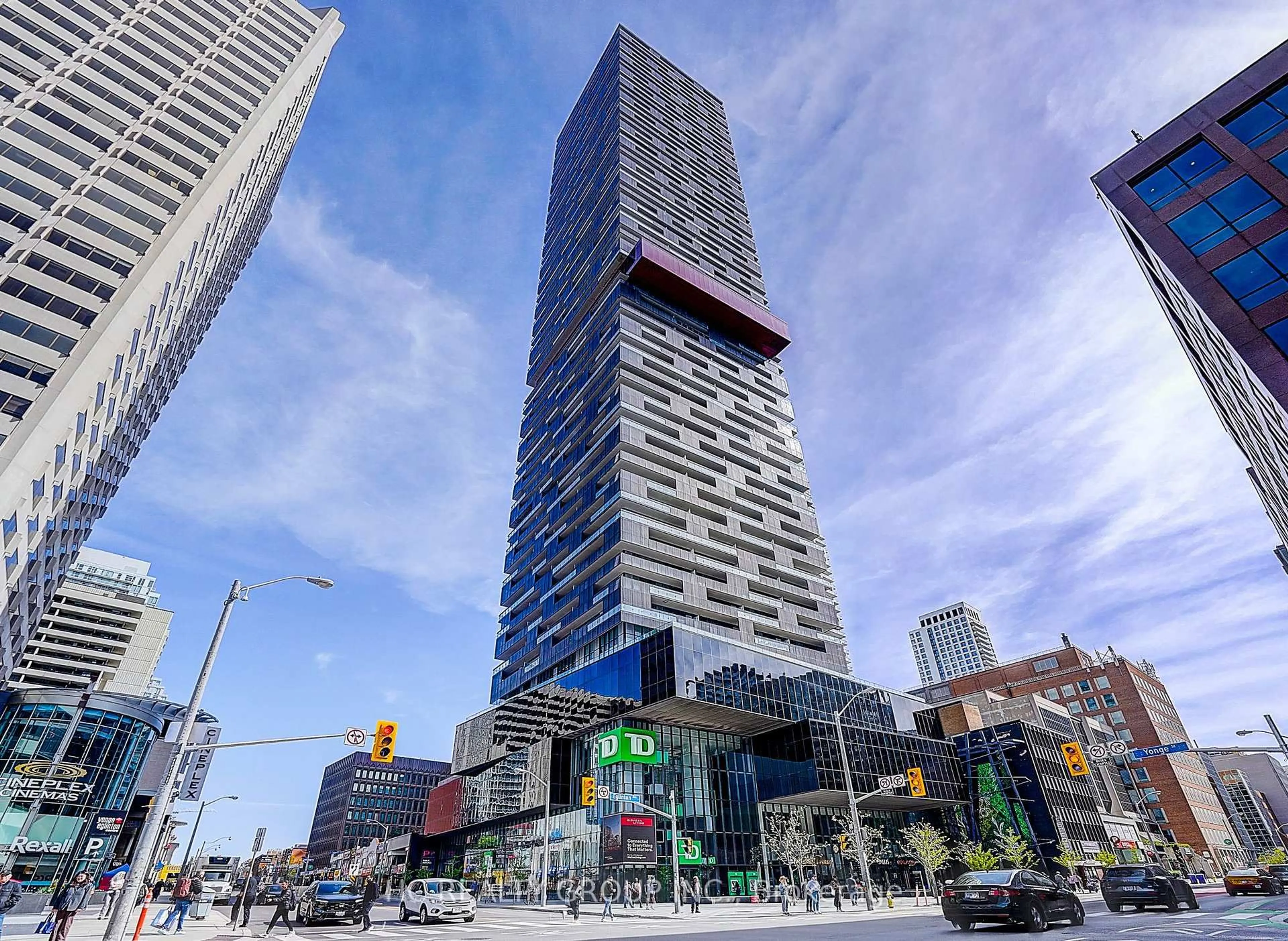 Unknown for 8 Eglinton Ave #2904, Toronto Ontario M4P 1A6