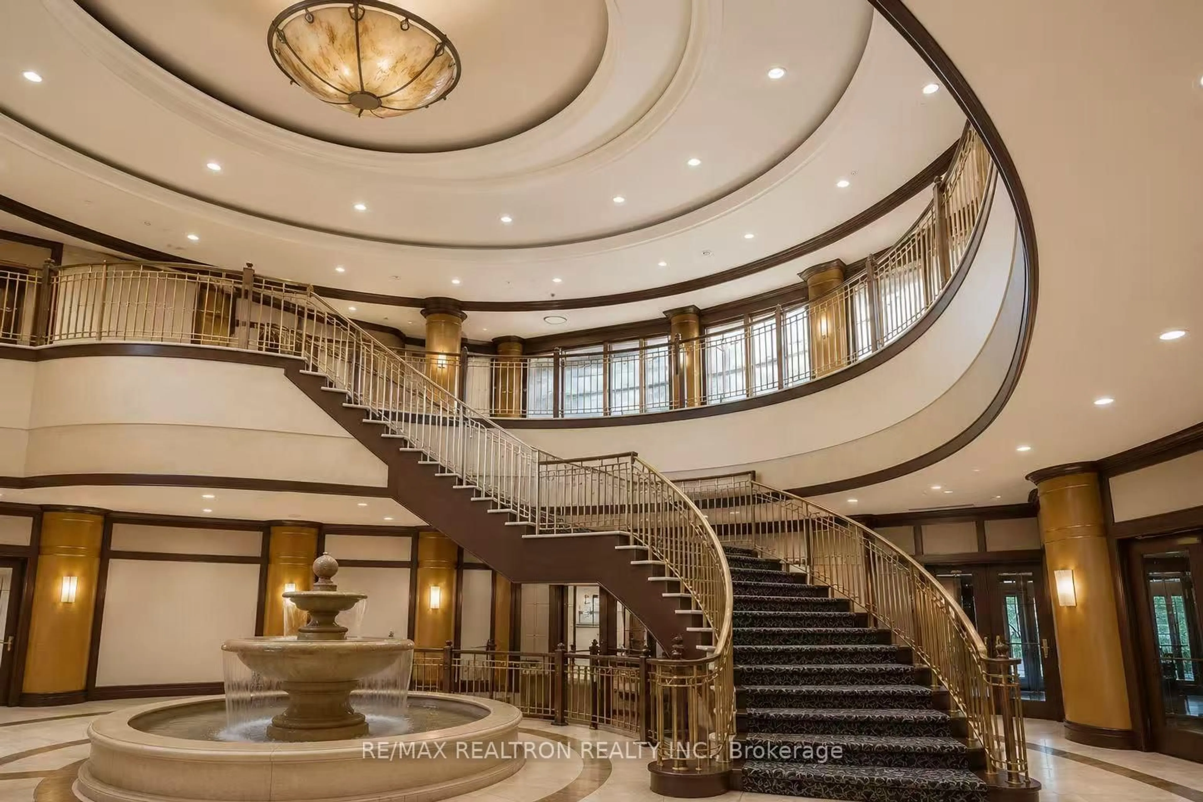 Indoor foyer for 80 Harrison Garden Blvd #1019, Toronto Ontario M2N 7E3