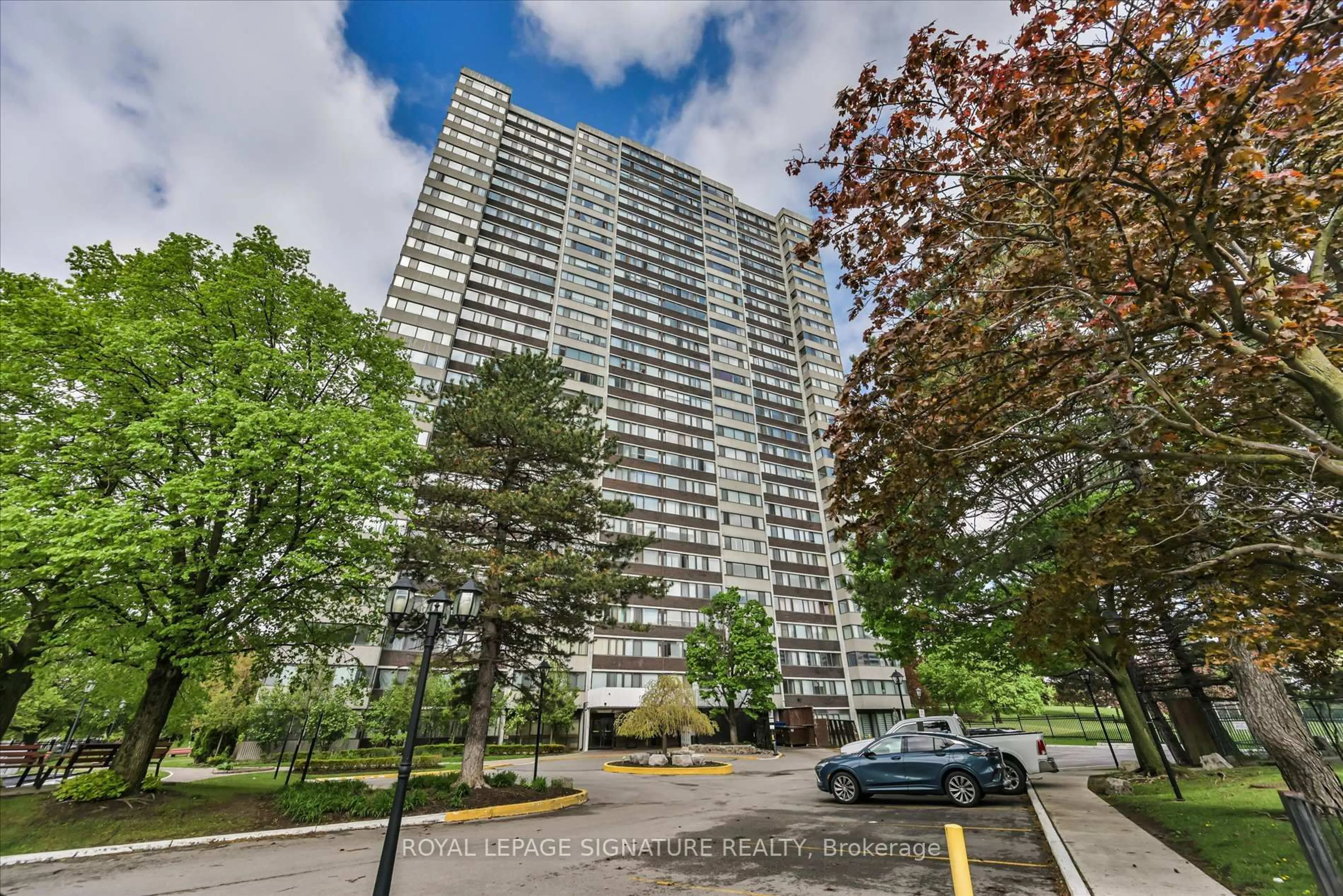 A pic from outside/outdoor area/front of a property/back of a property/a pic from drone, street for 80 Antibes Dr #607, Toronto Ontario M2R 3N5