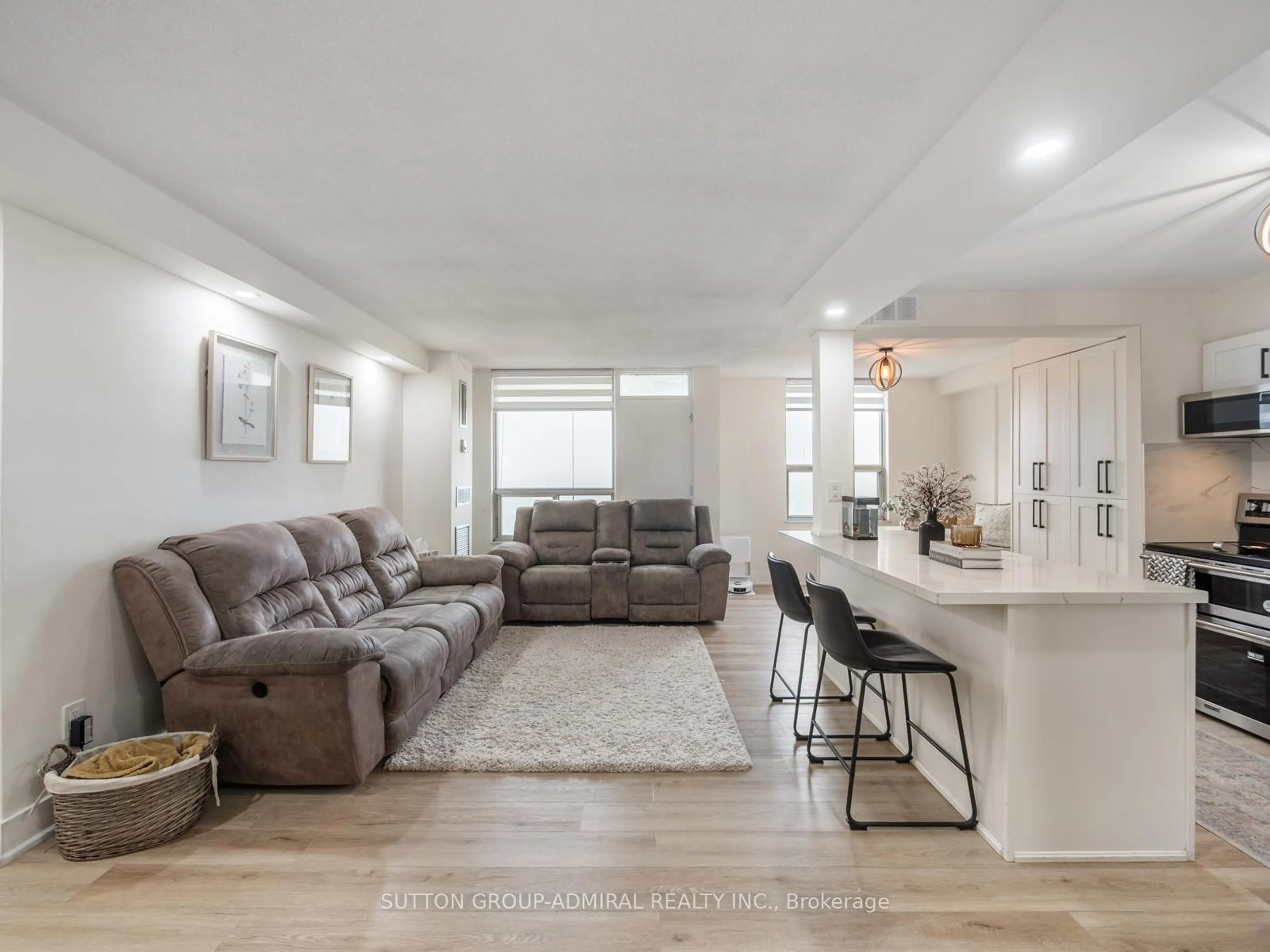 Living room with furniture, unknown for 20 Edgecliff Gfwy #1603, Toronto Ontario M3C 3A4
