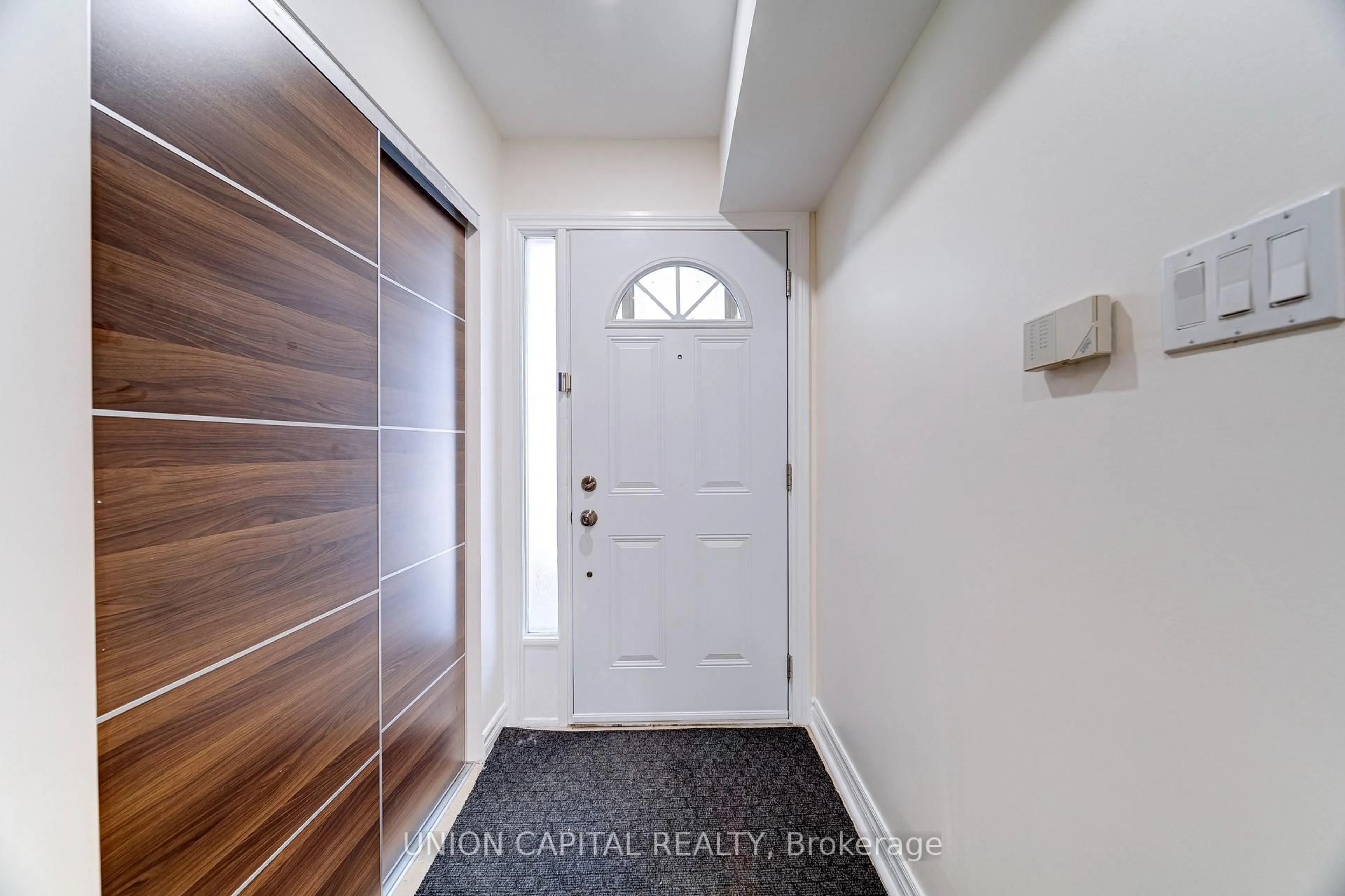 Indoor entryway for 43 Purple Sageway #56, Toronto Ontario M2H 2Z6