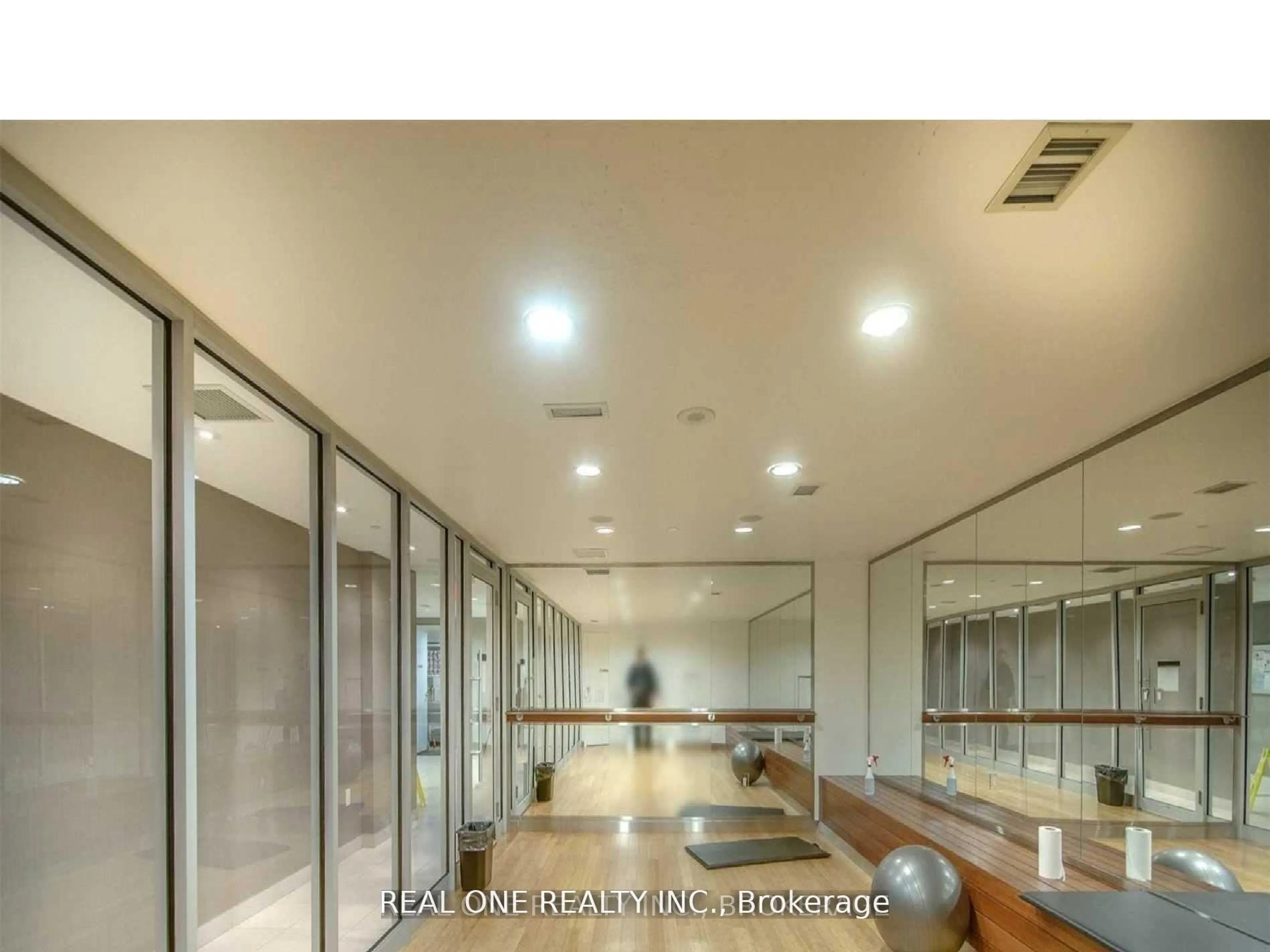 Indoor foyer for 10 Capreol Crt #727, Toronto Ontario M5V 4B3