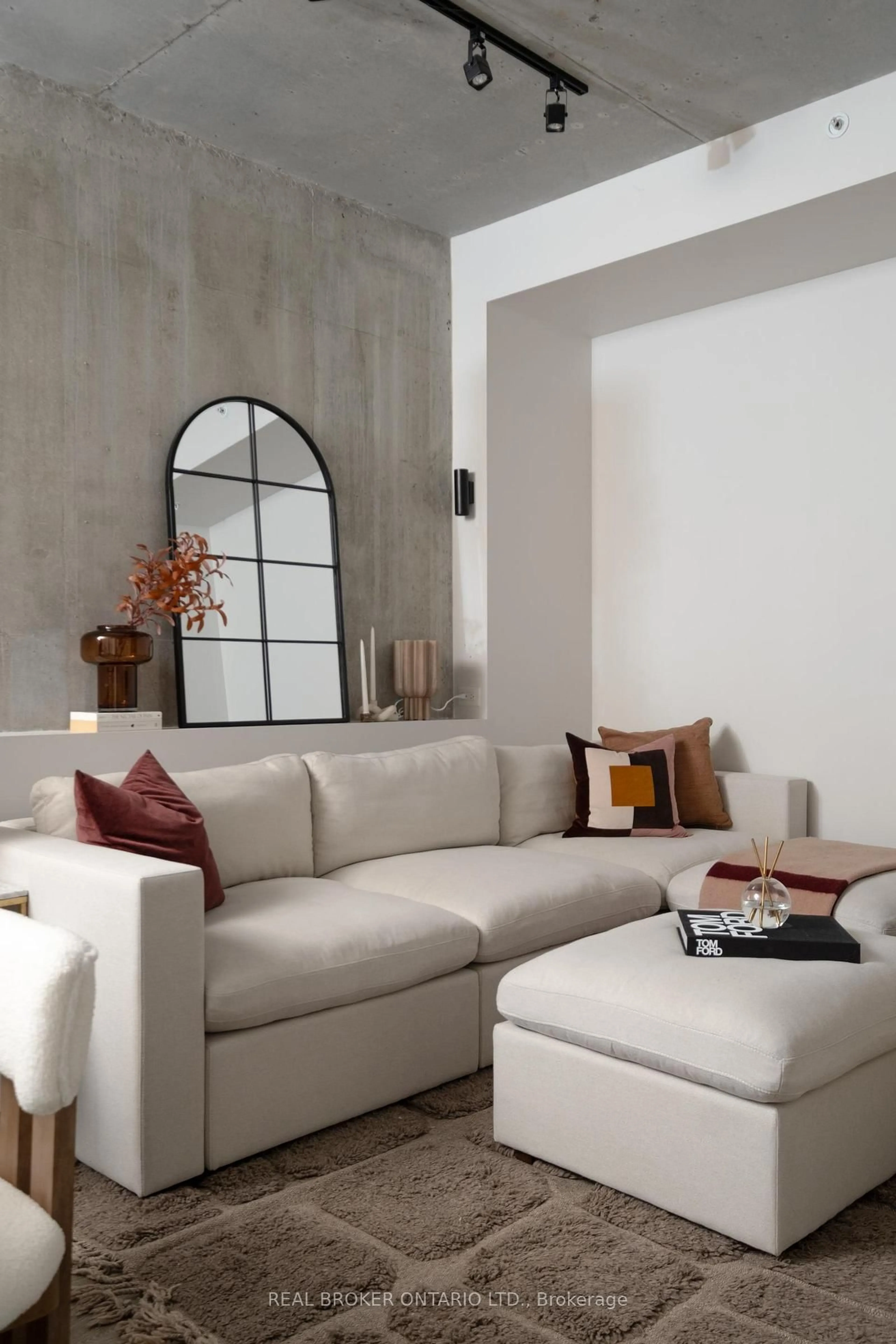 Living room with furniture, unknown for 39 Brant St #PH24, Toronto Ontario M5V 0M8