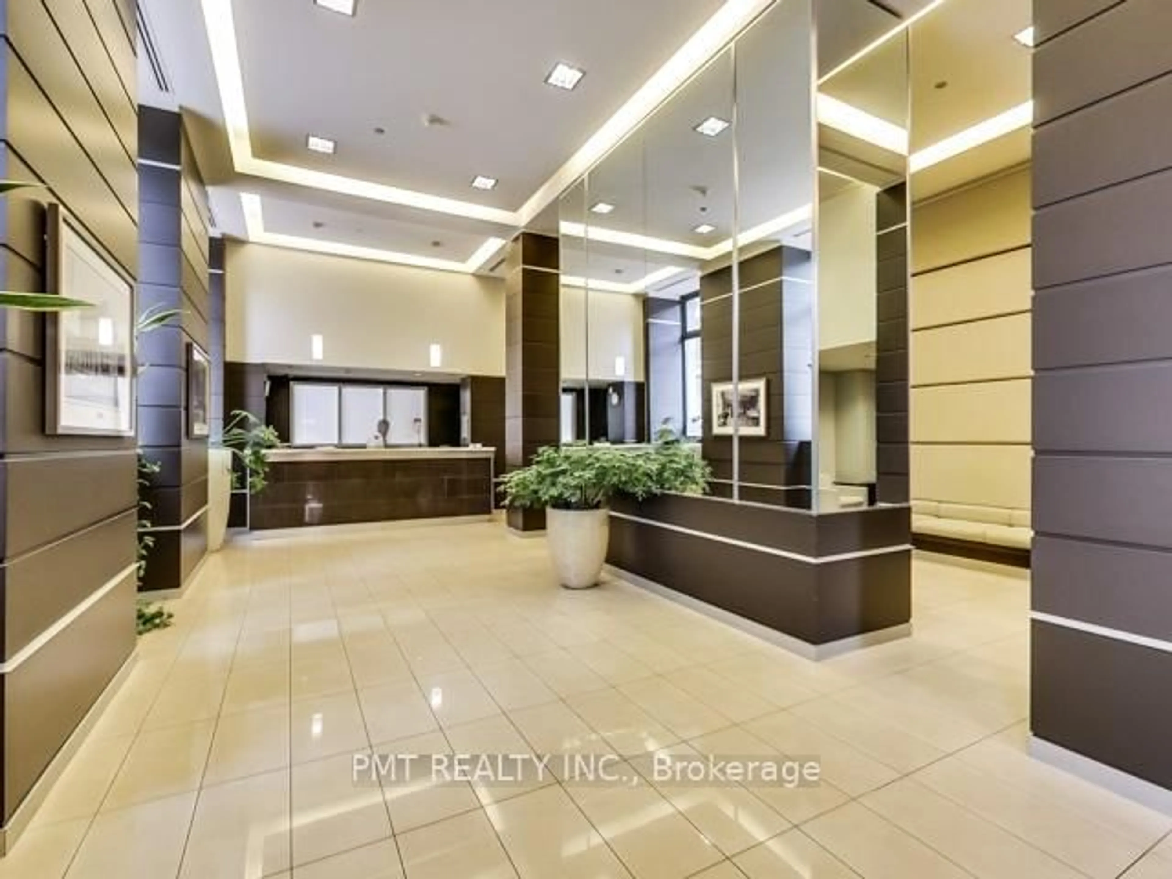 Lobby for 230 King St #803, Toronto Ontario M5A 1K5