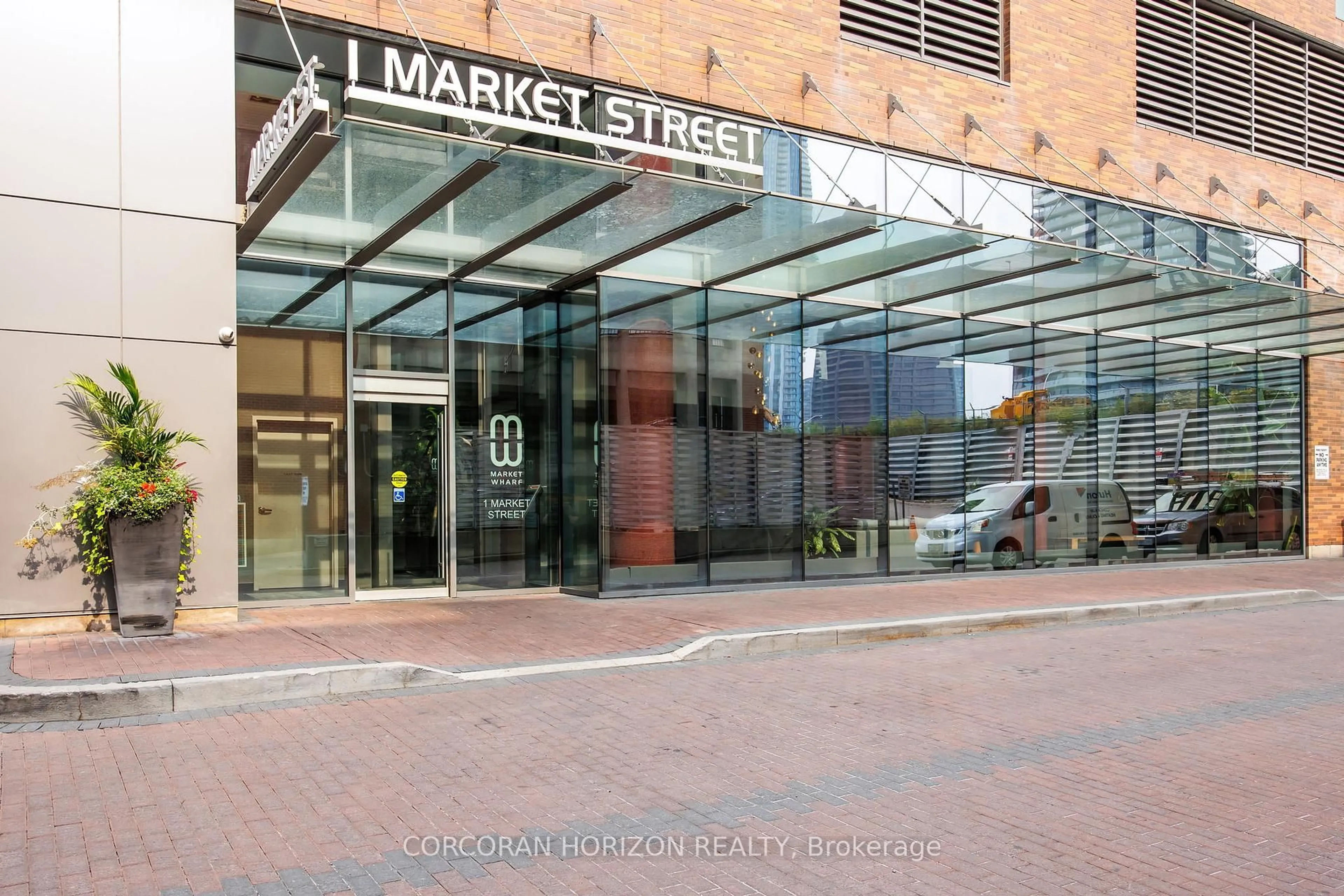 Indoor foyer for 1 Market St #PH01, Toronto Ontario M5E 0A2