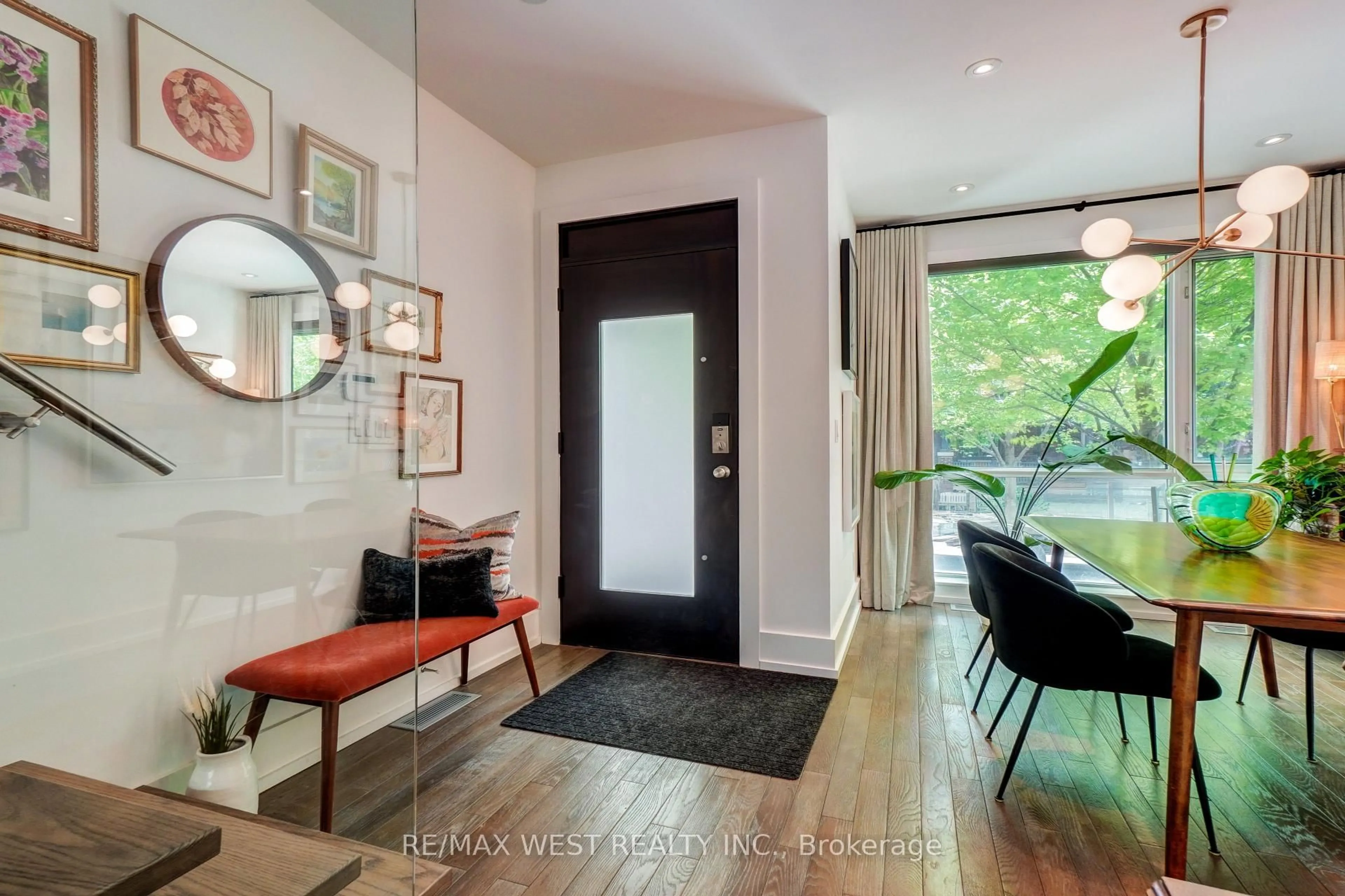 Indoor entryway for 66 Havelock St #11, Toronto Ontario M6H 0C4