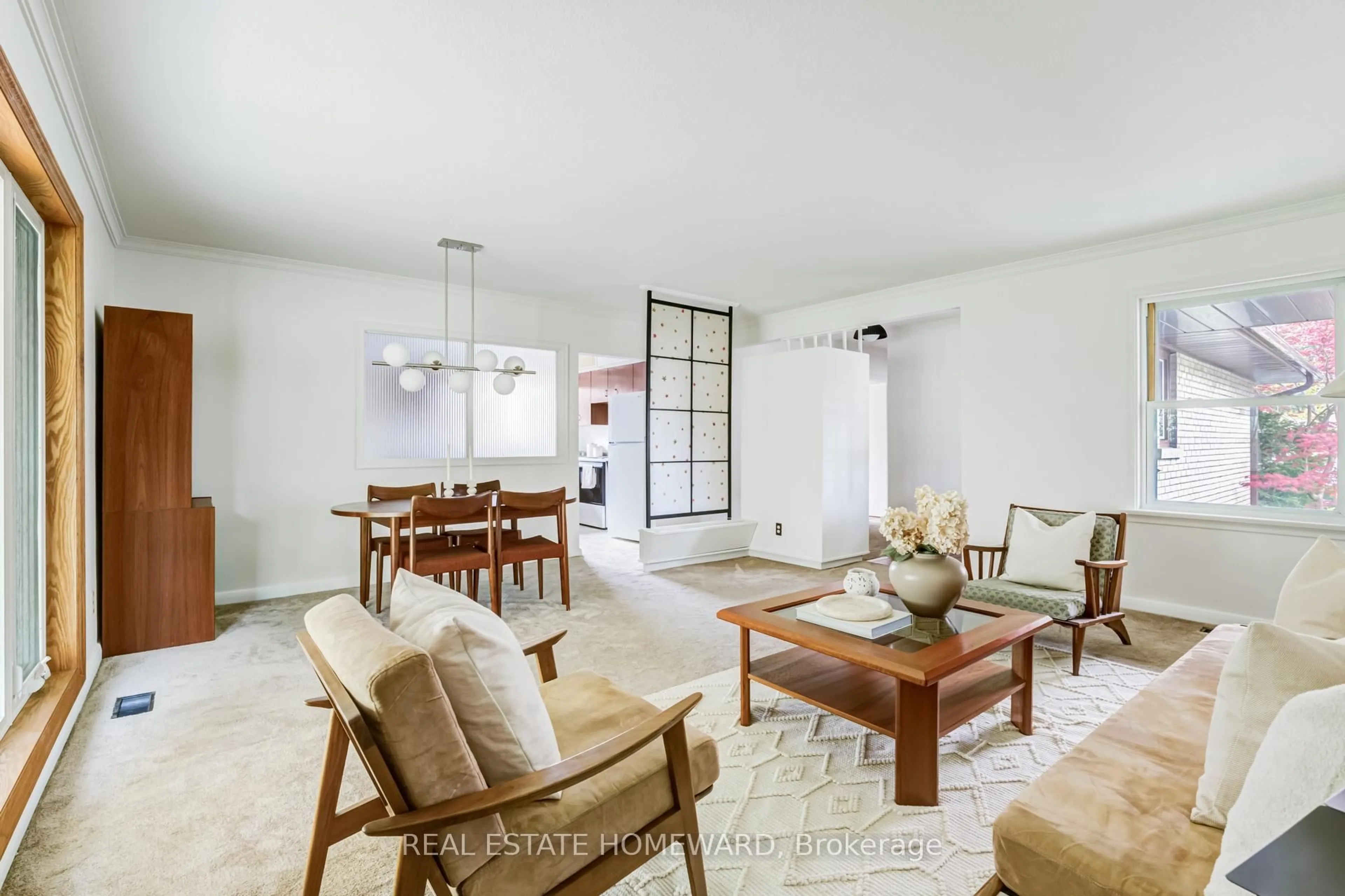 Living room with furniture, unknown for 36 Hesketh Crt, Toronto Ontario M4A 1M6