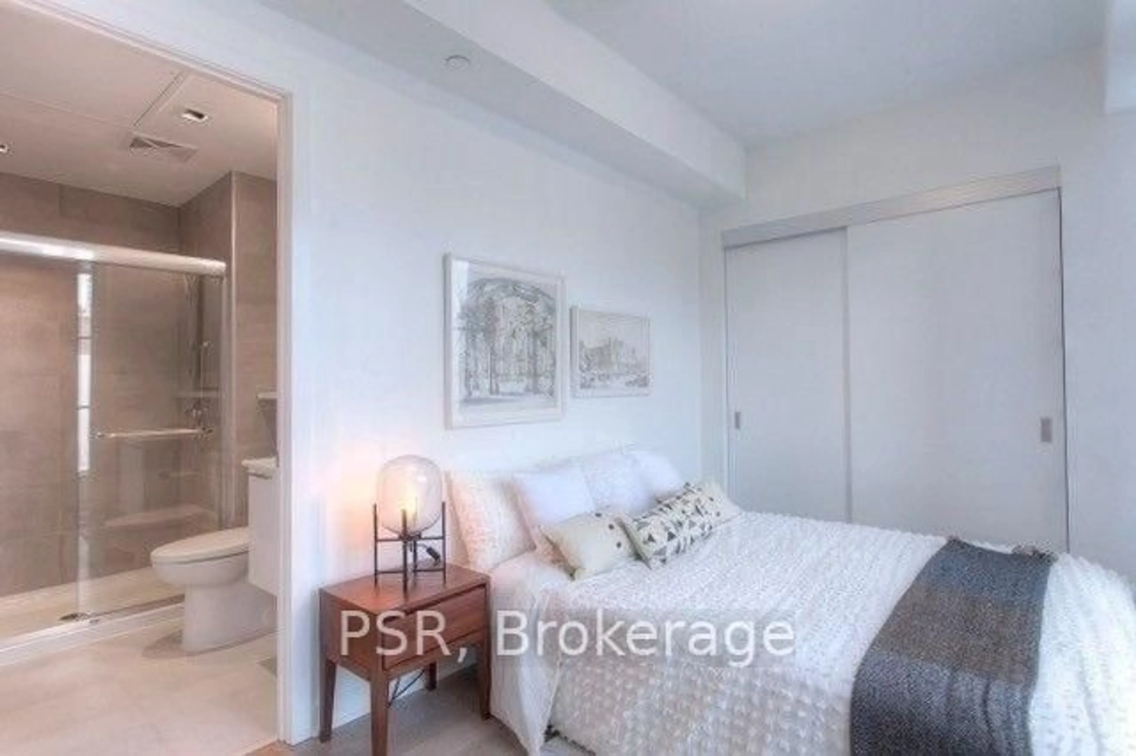 A pic of a room for 501 Adelaide St #401, Toronto Ontario M5V 1T4