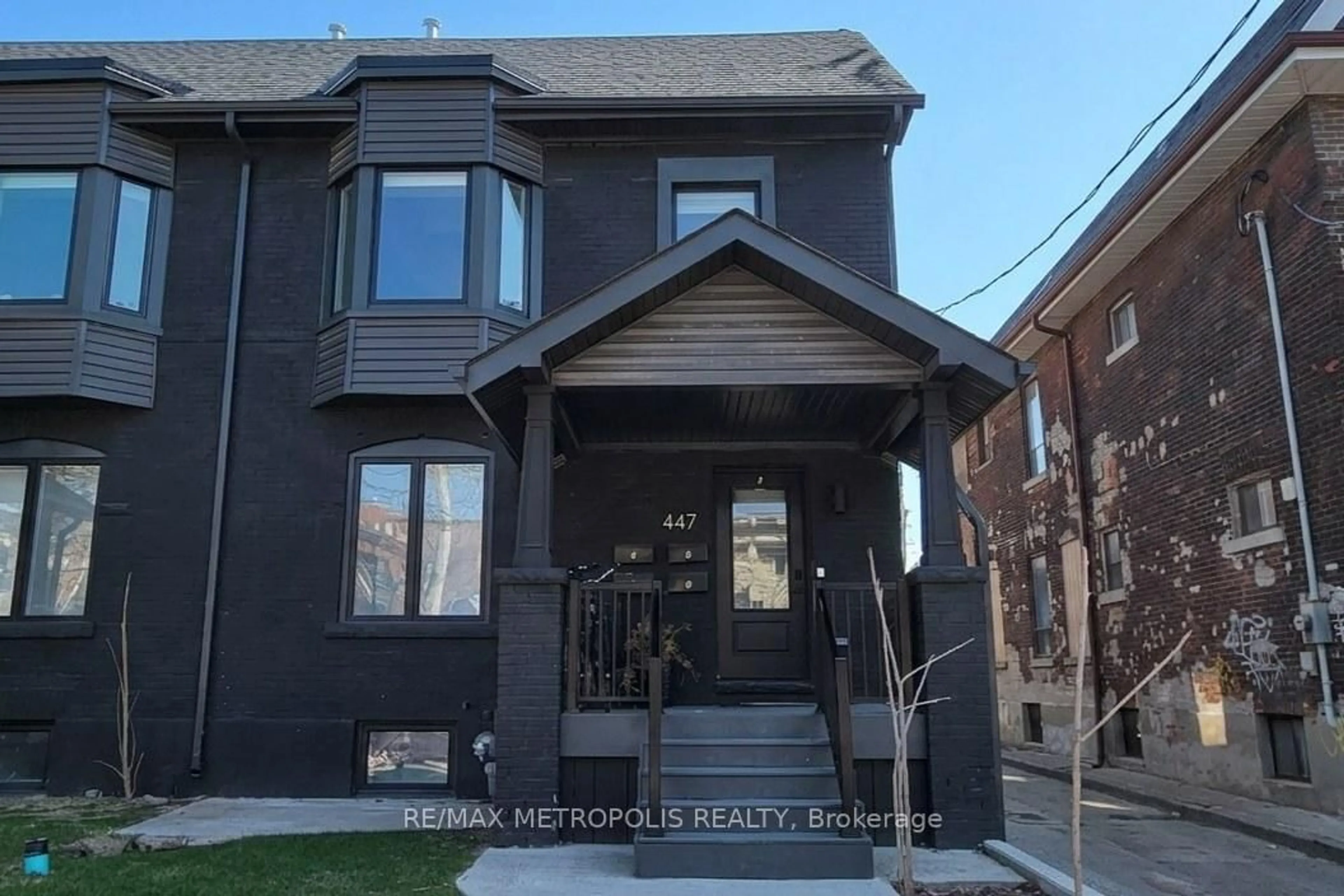 Home with brick exterior material, street for 447 Lansdowne Ave, Toronto Ontario M6H 3Y2
