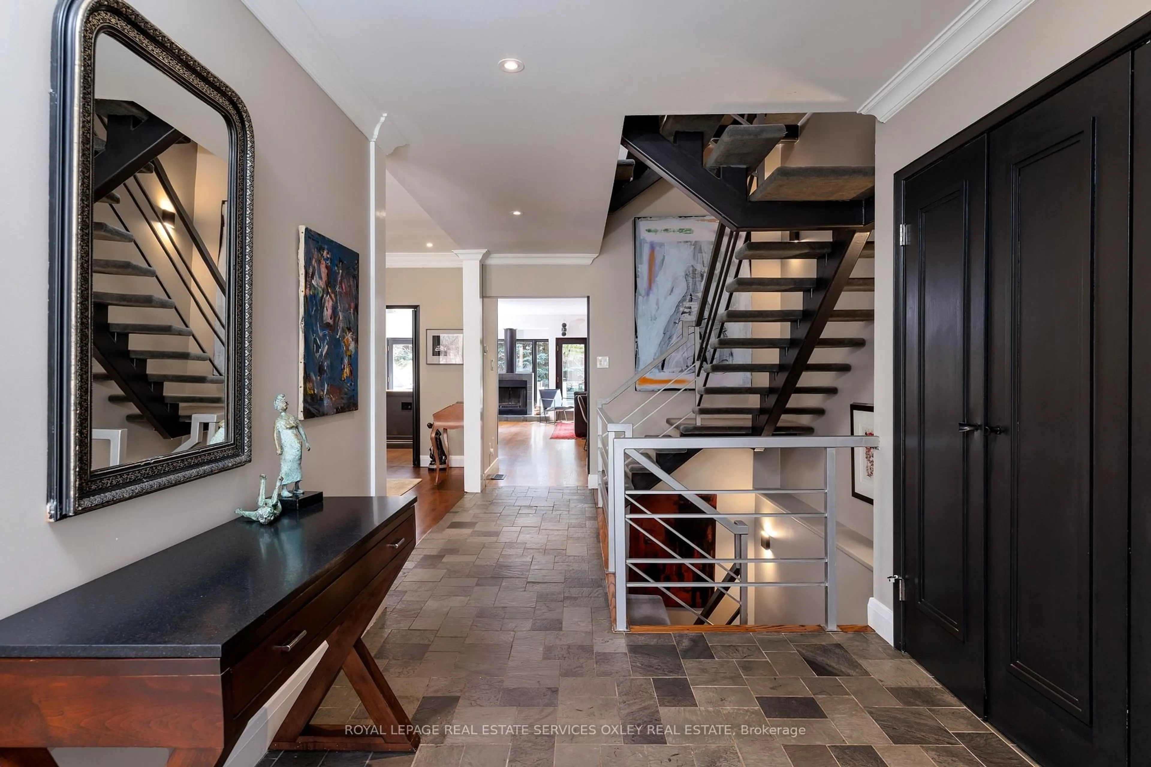 Indoor entryway for 67 Lynwood Ave, Toronto Ontario M4V 1K5
