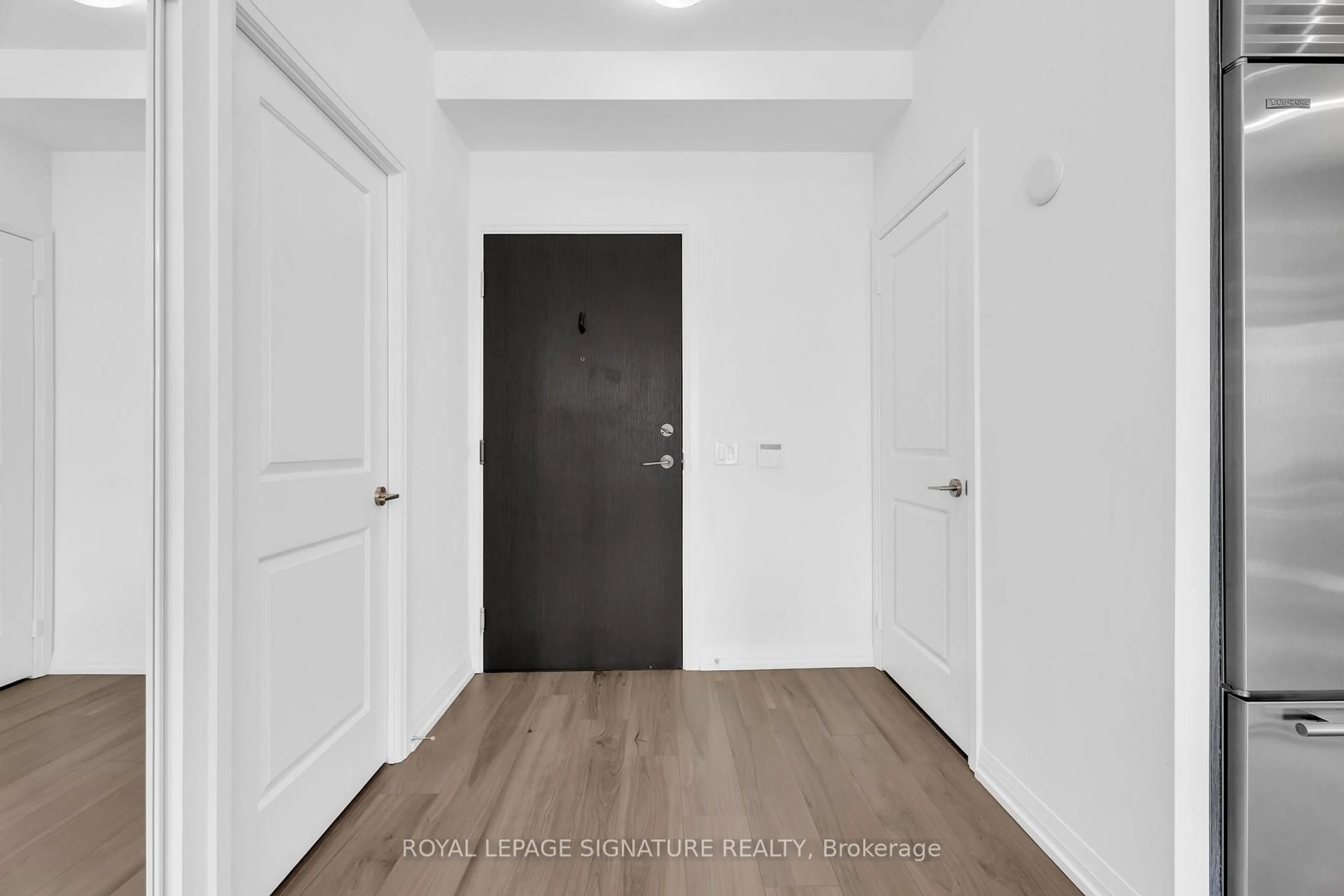 Indoor entryway for 60 Ann O'Reilly Rd #358, Toronto Ontario M2J 0C8
