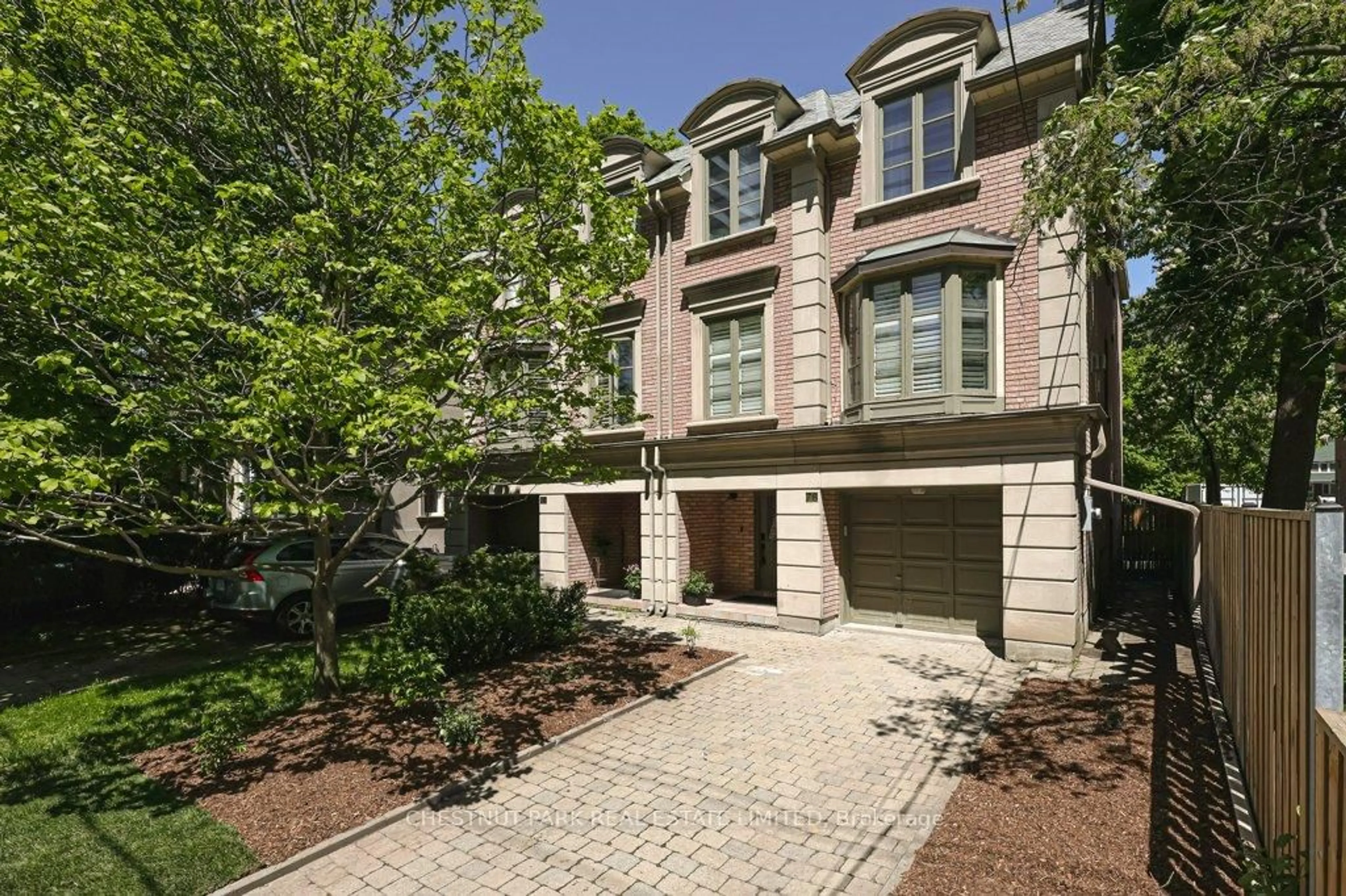 Home with brick exterior material, street for 76 Davisville Ave, Toronto Ontario M4S 1E8
