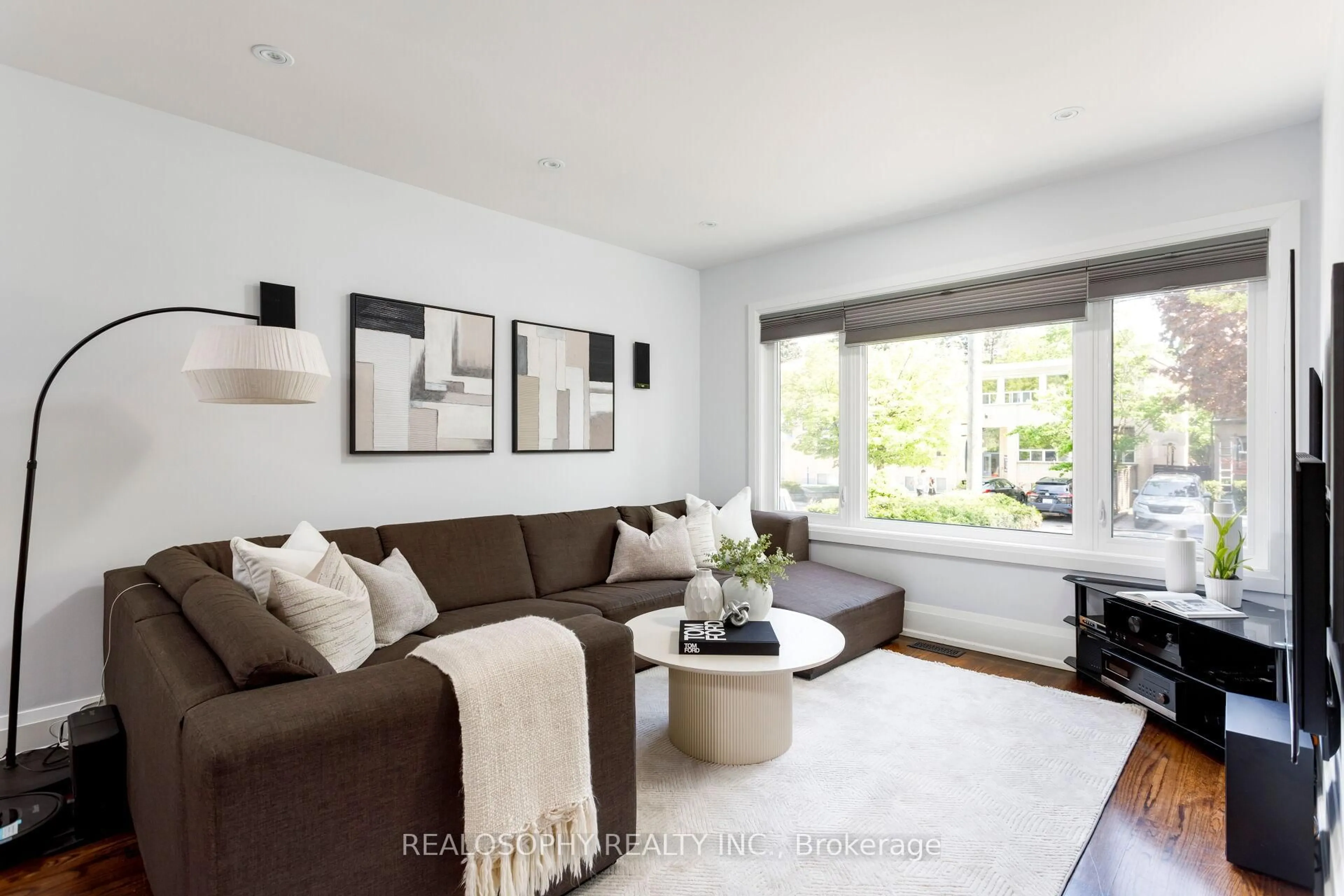 Living room with furniture, unknown for 432 Merton St, Toronto Ontario M4S 1B3