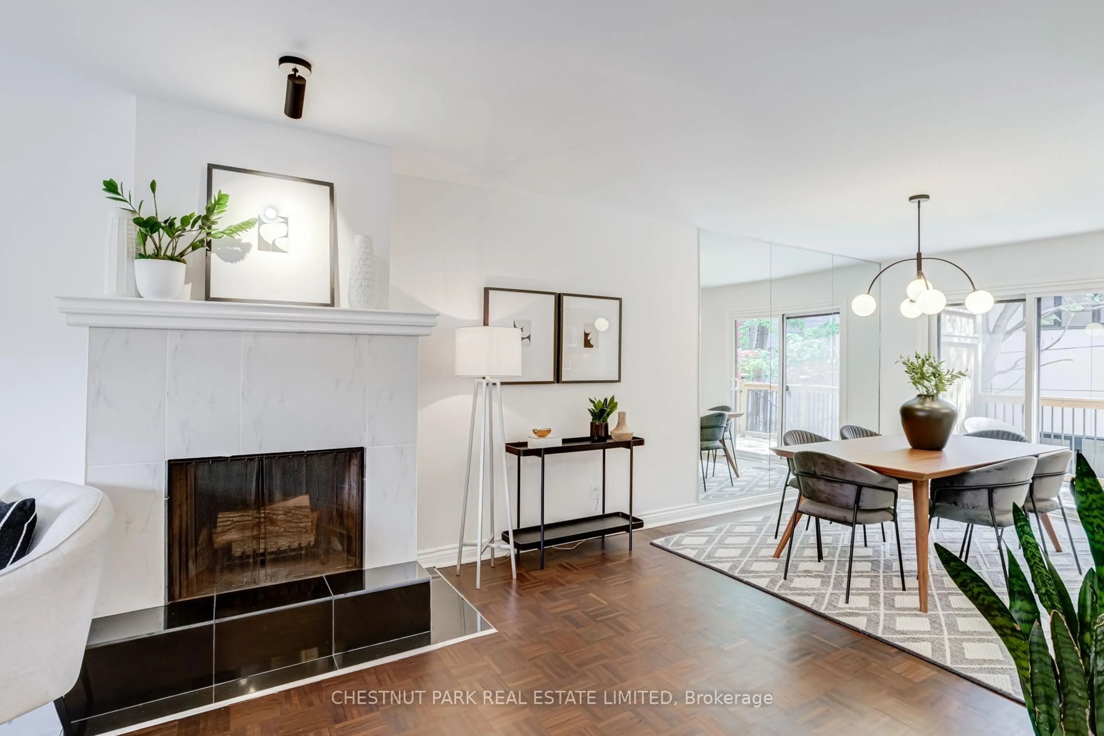 Living room with furniture, unknown for 41 Spruce St #9, Toronto Ontario M5A 2H8