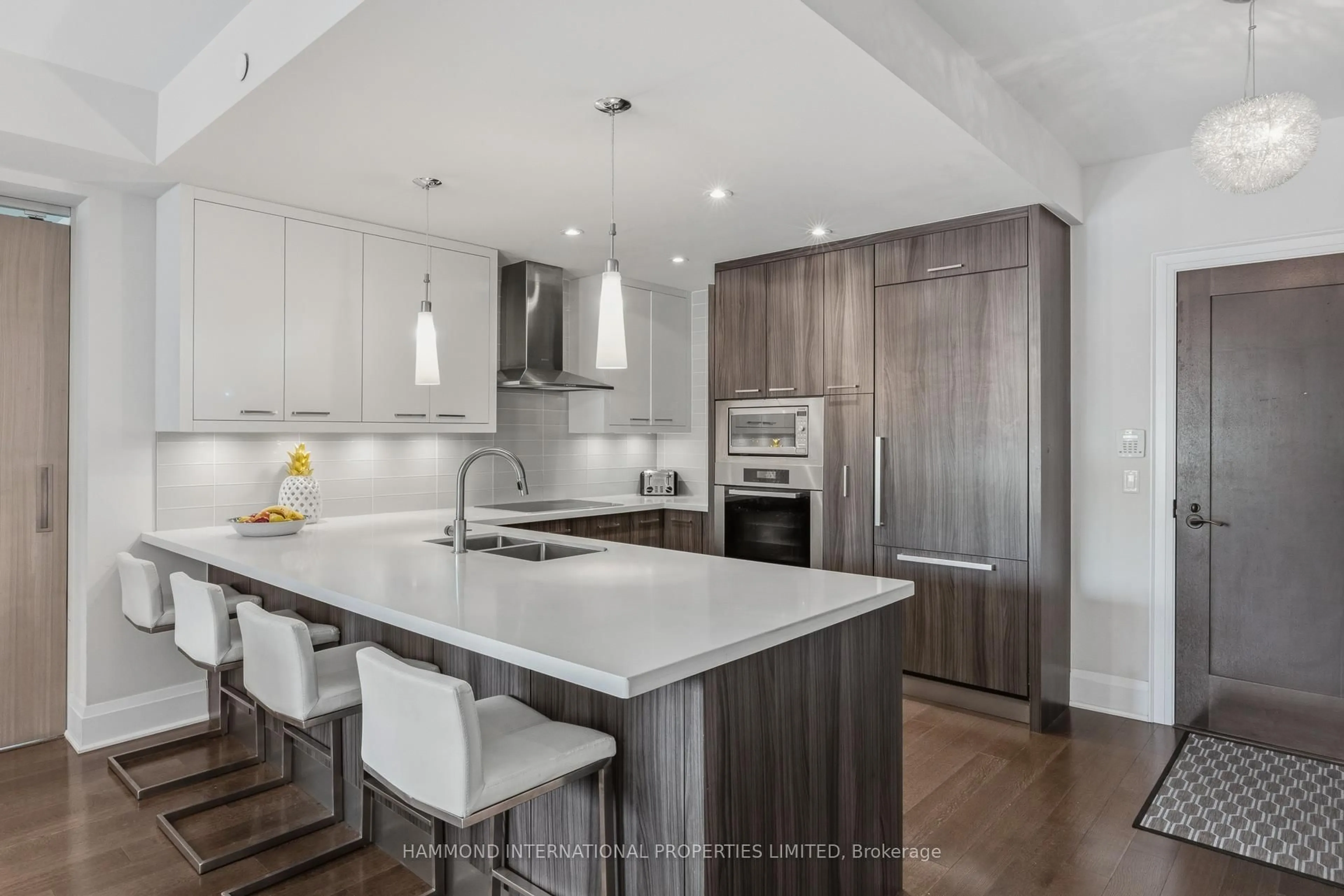 Contemporary kitchen, unknown for 1888 Bayview Ave #205, Toronto Ontario M4G 0A7