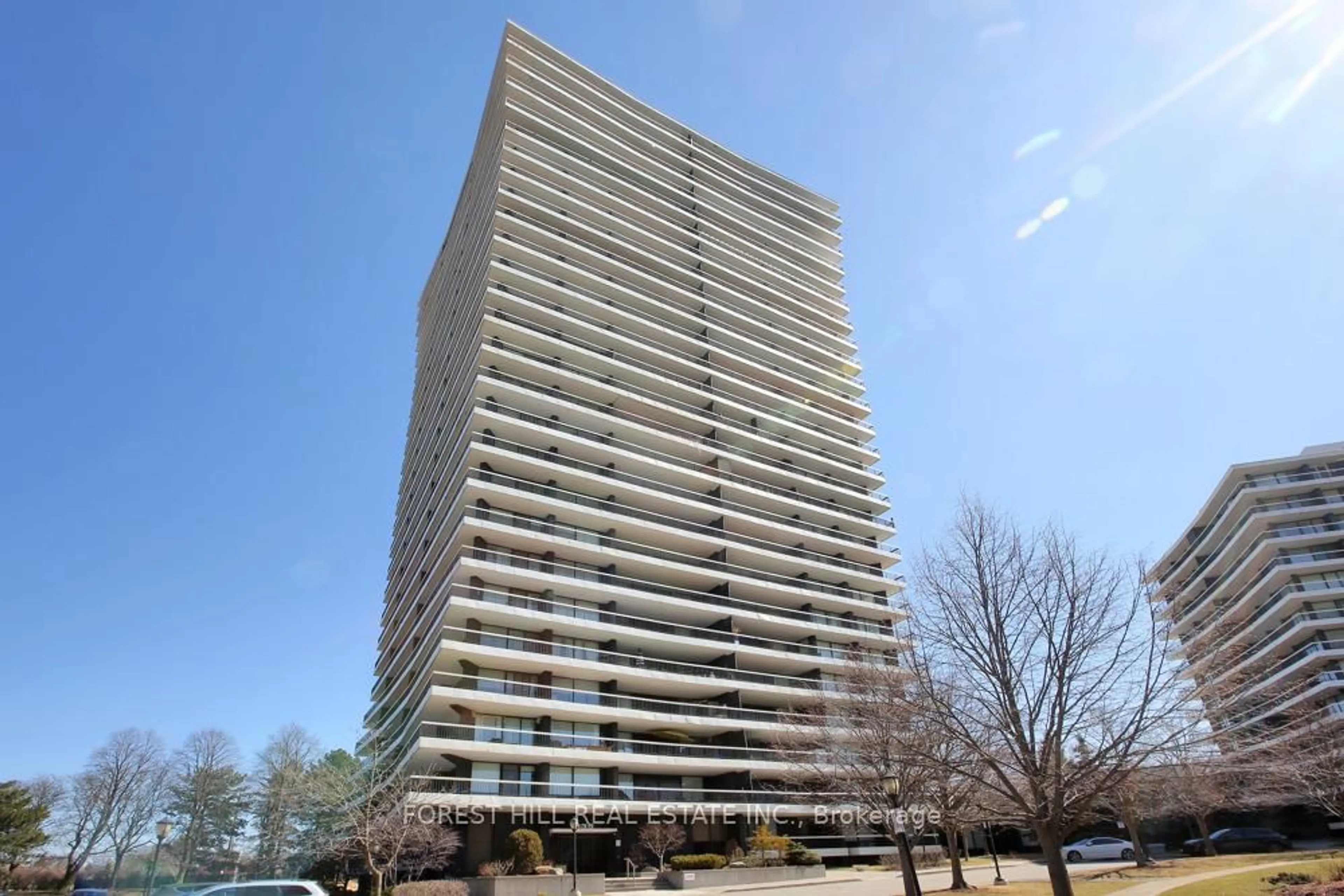 Unknown for 135 Antibes Dr #806, Toronto Ontario M2R 2Z1