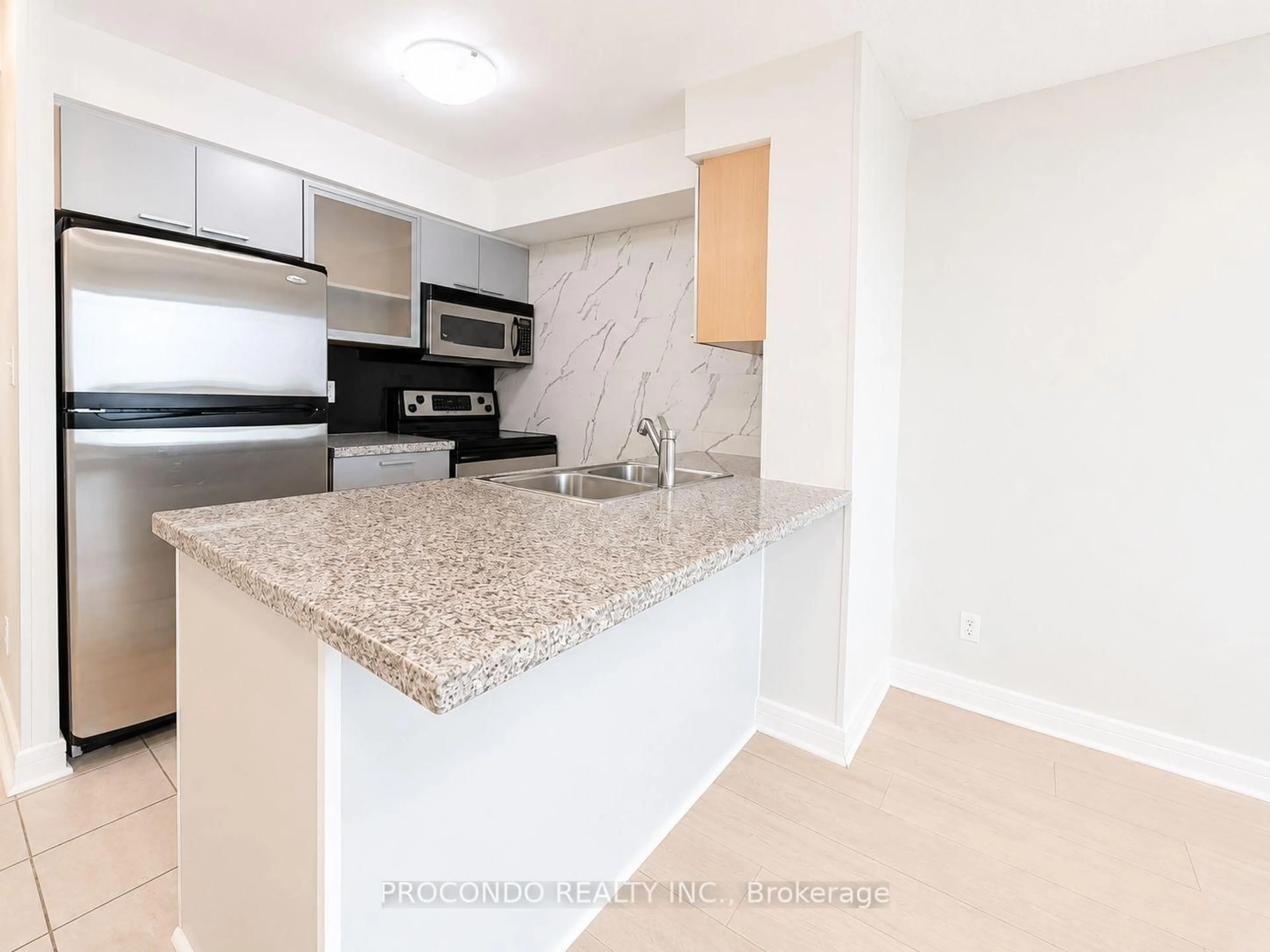 Standard kitchen, unknown for 18 Harrison Garden Blvd #509, Toronto Ontario M2N 7J7