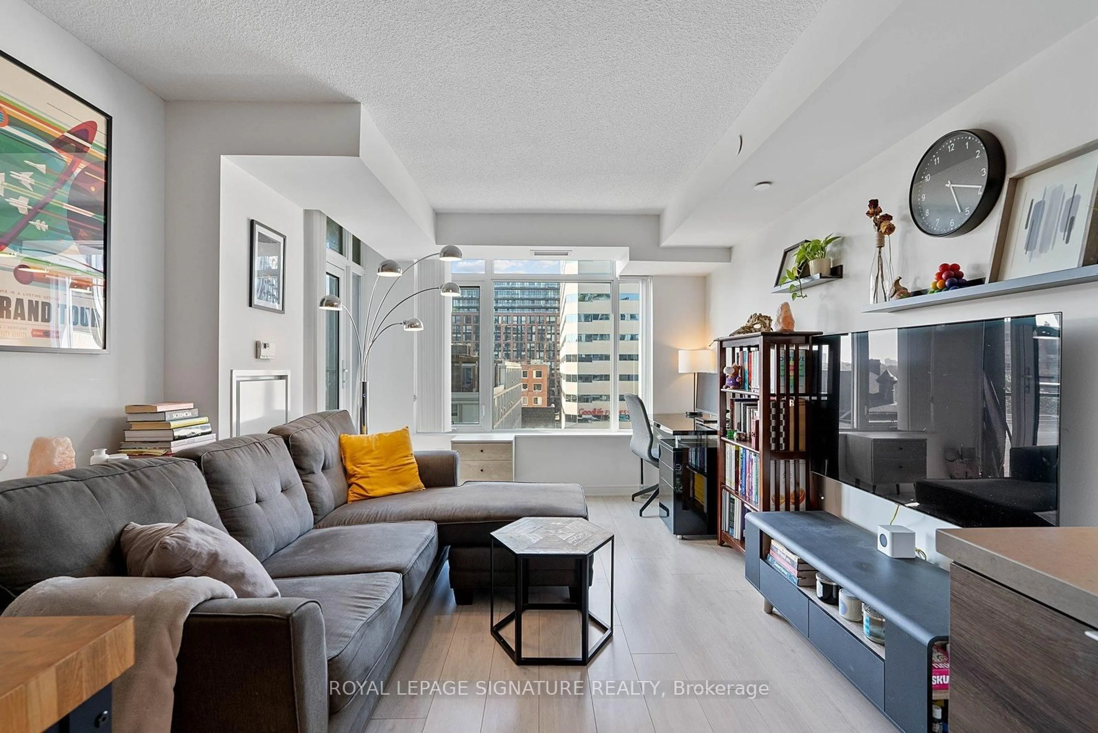 Living room with furniture, unknown for 525 Adelaide St #710, Toronto Ontario M5V 1T6