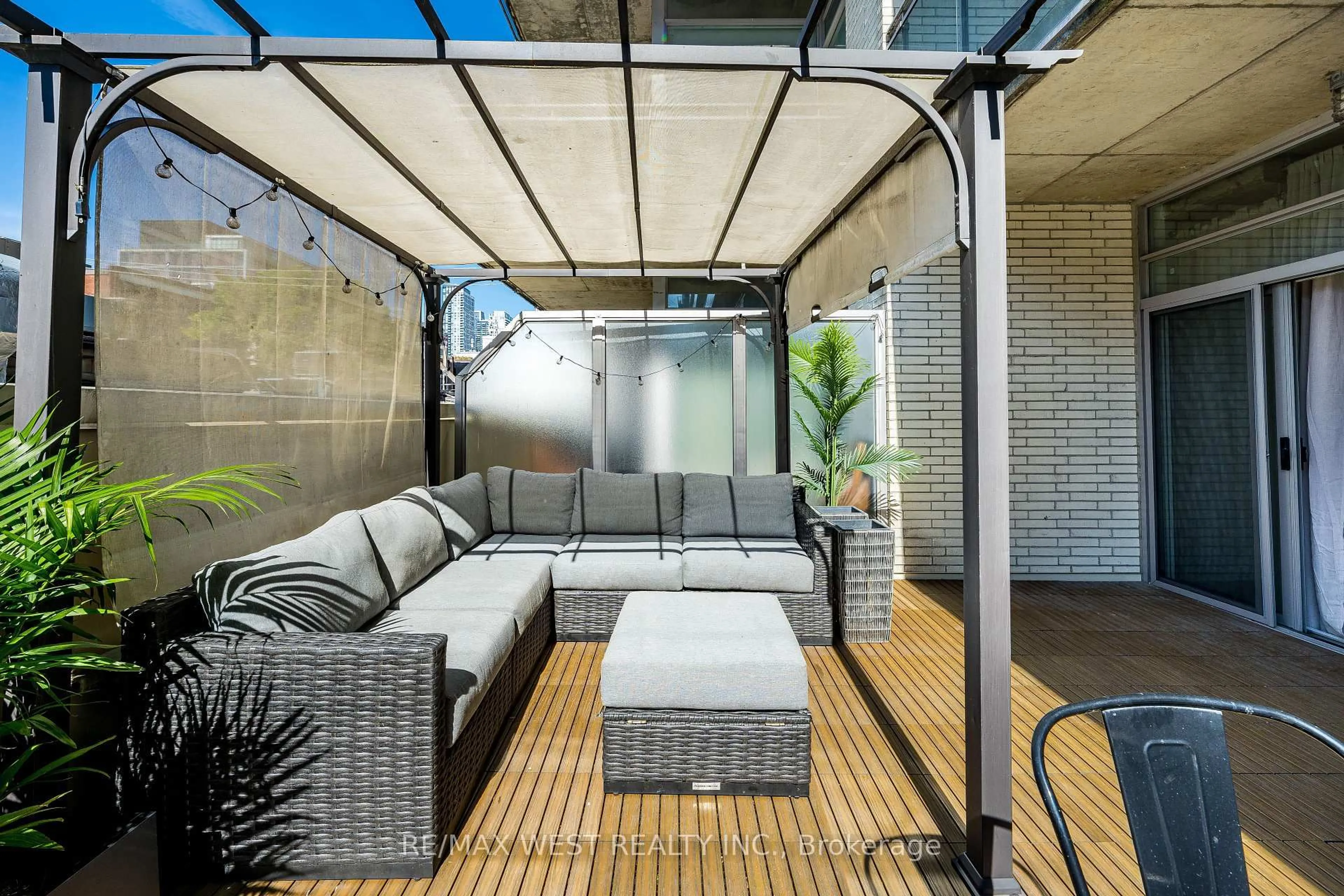 Patio, street for 66 Portland St #212, Toronto Ontario M5V 2M6