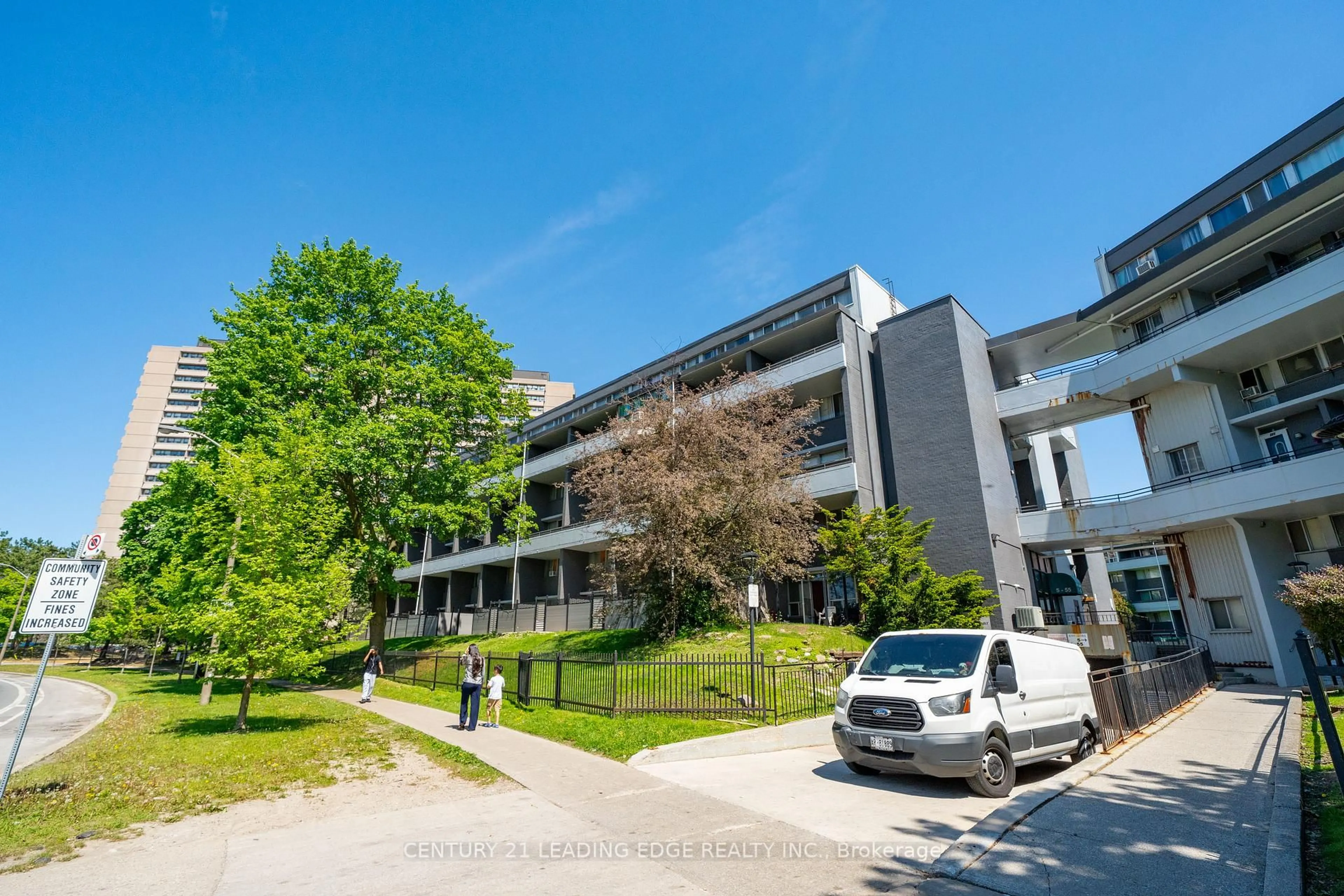 A pic from outside/outdoor area/front of a property/back of a property/a pic from drone, building for 55 Sunny Glwy #307, Toronto Ontario M3C 2Z5