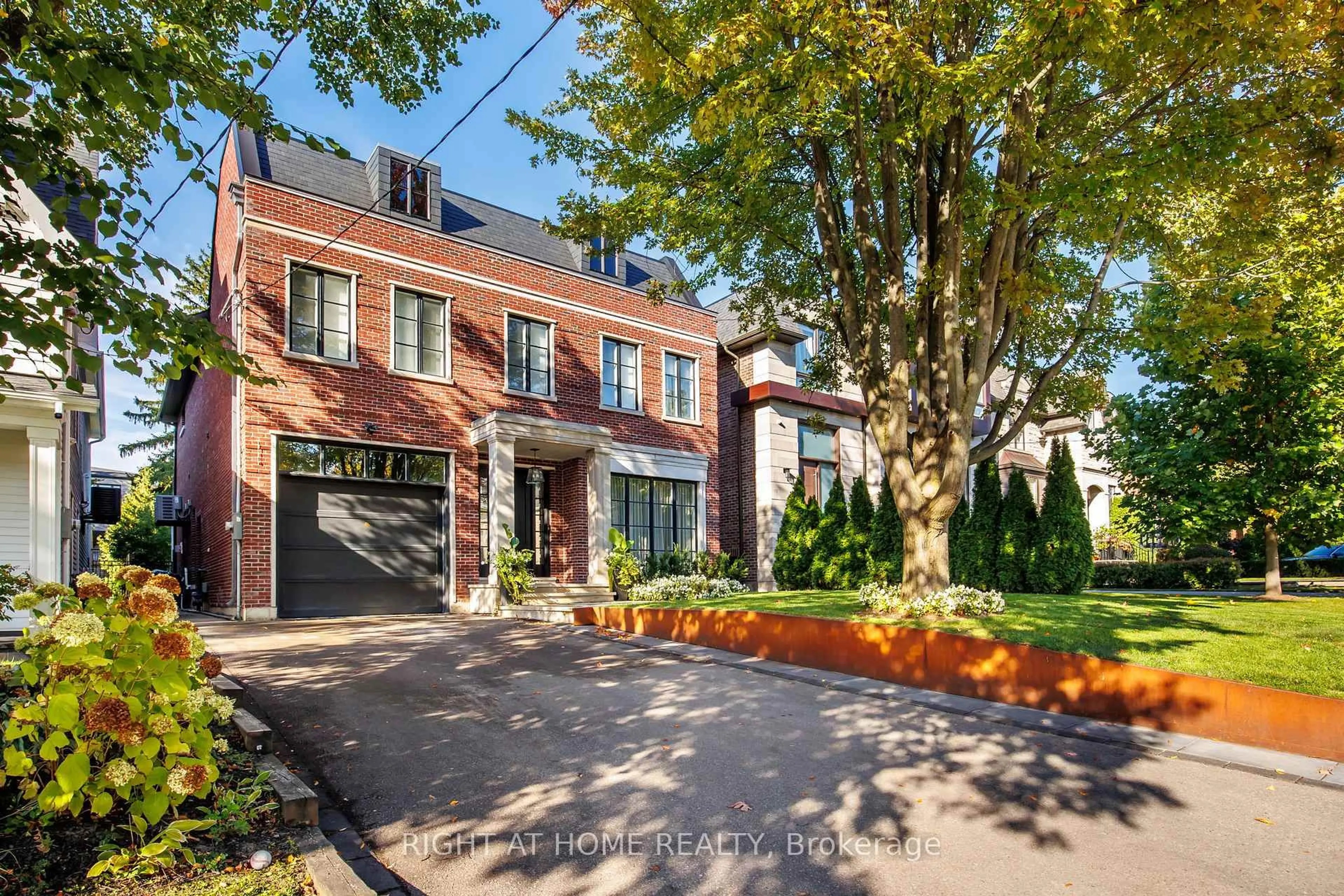 Home with brick exterior material, street for 442 Glengrove Ave, Toronto Ontario M5N 1X2