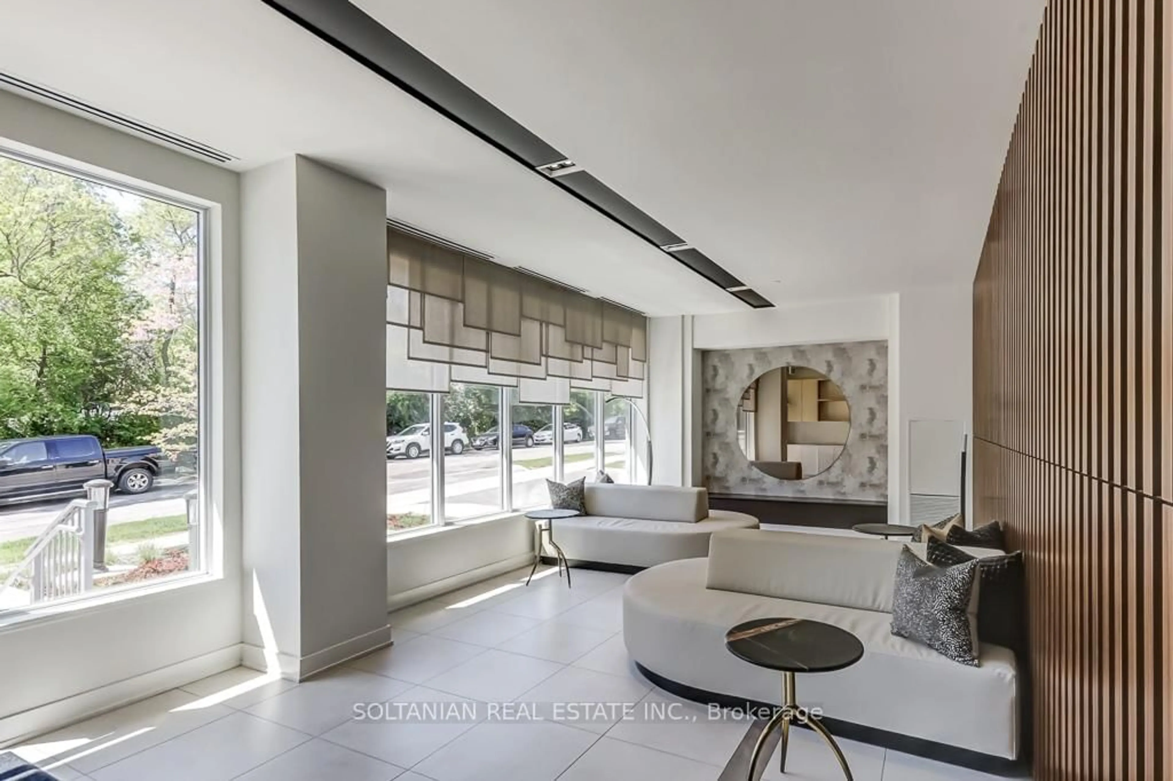 Indoor foyer for 2 Teagarden Crt #1101, Toronto Ontario M2N 0L6