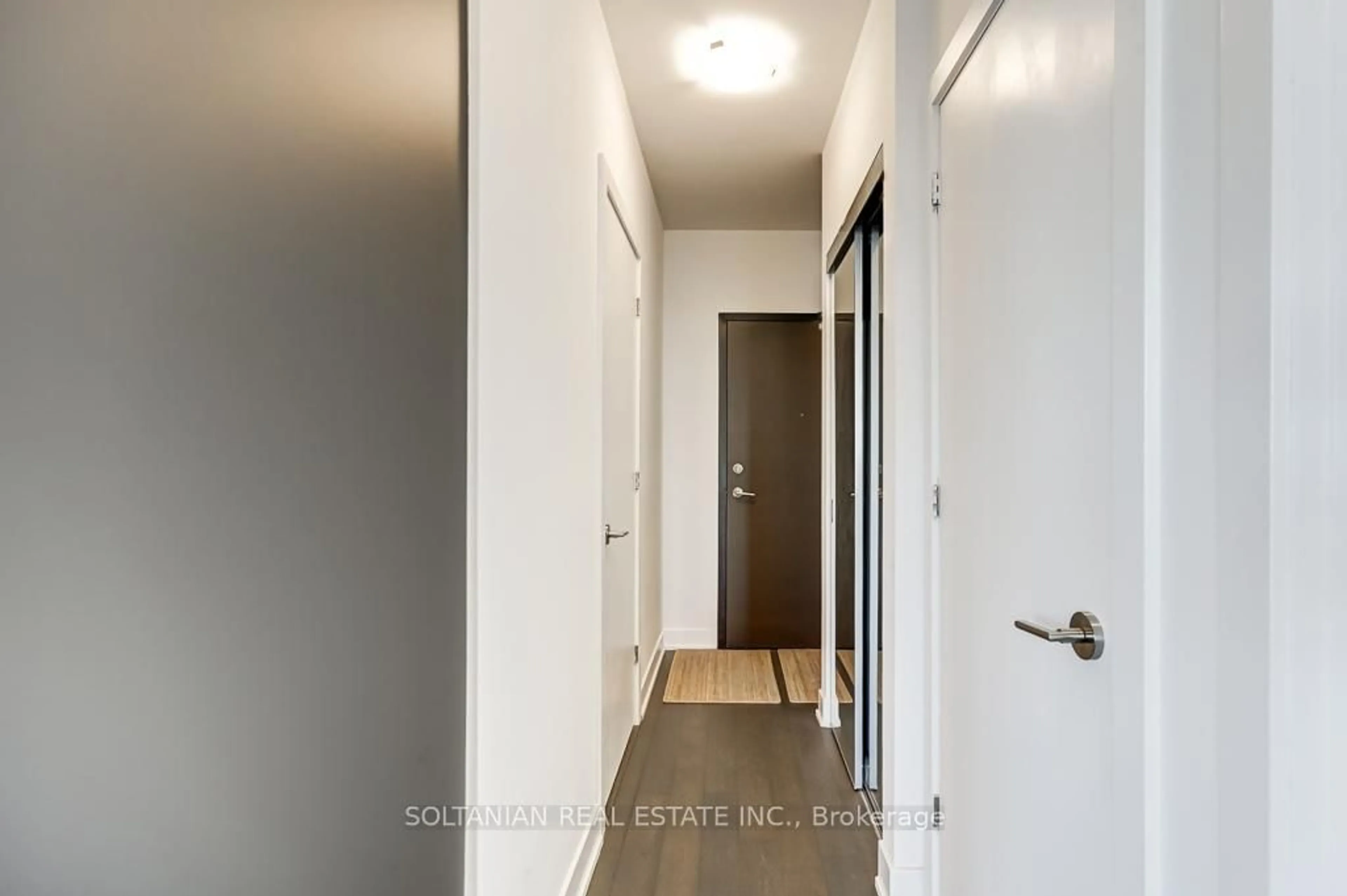 Indoor entryway for 2 Teagarden Crt #1101, Toronto Ontario M2N 0L6