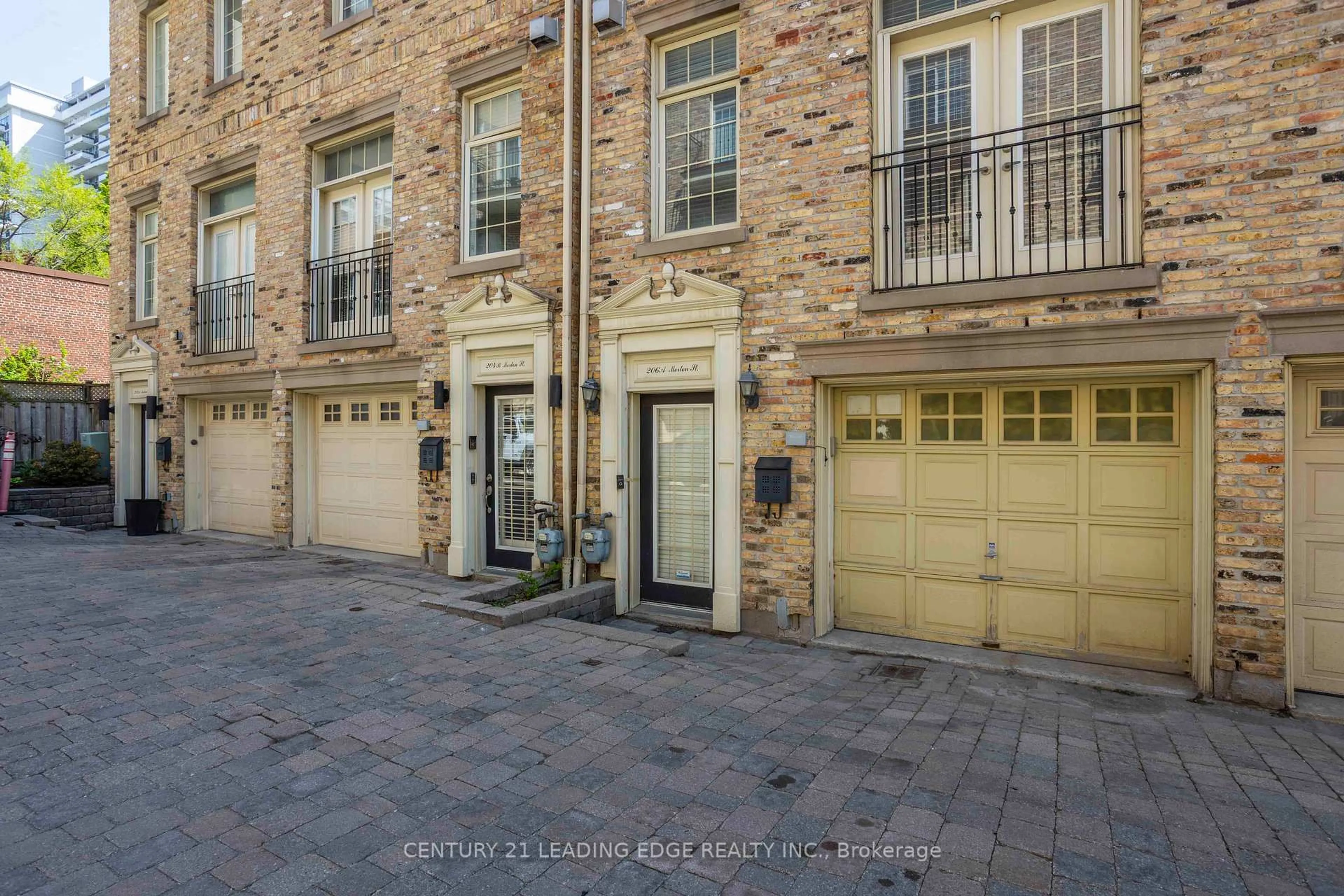 Unknown for 206A Merton St, Toronto Ontario M4S 1A1