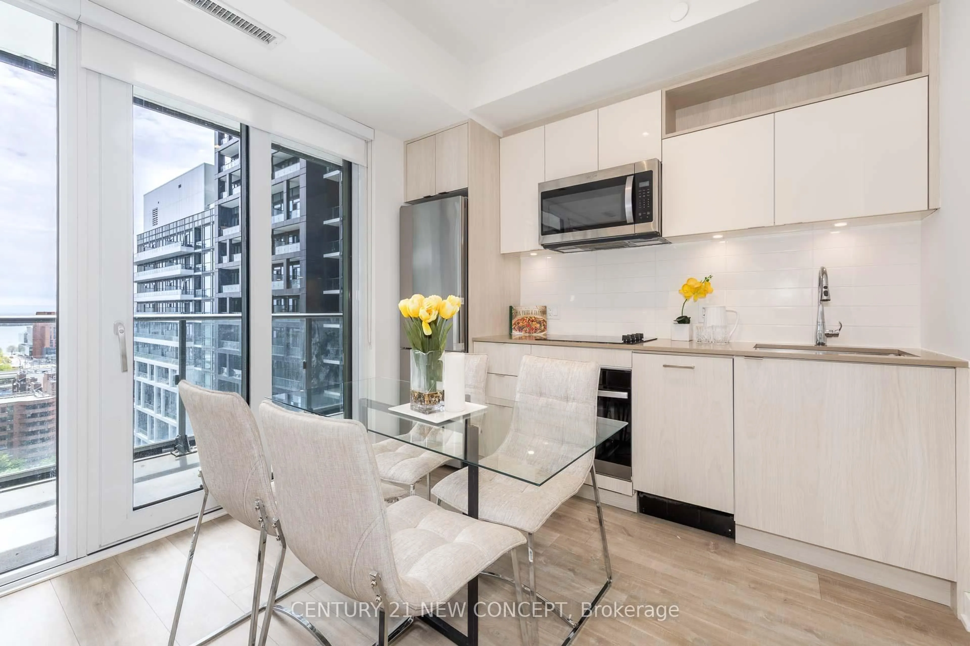 Open concept kitchen, unknown for 135 Lower Sherbourne St #1631, Toronto Ontario M5A 1Y4