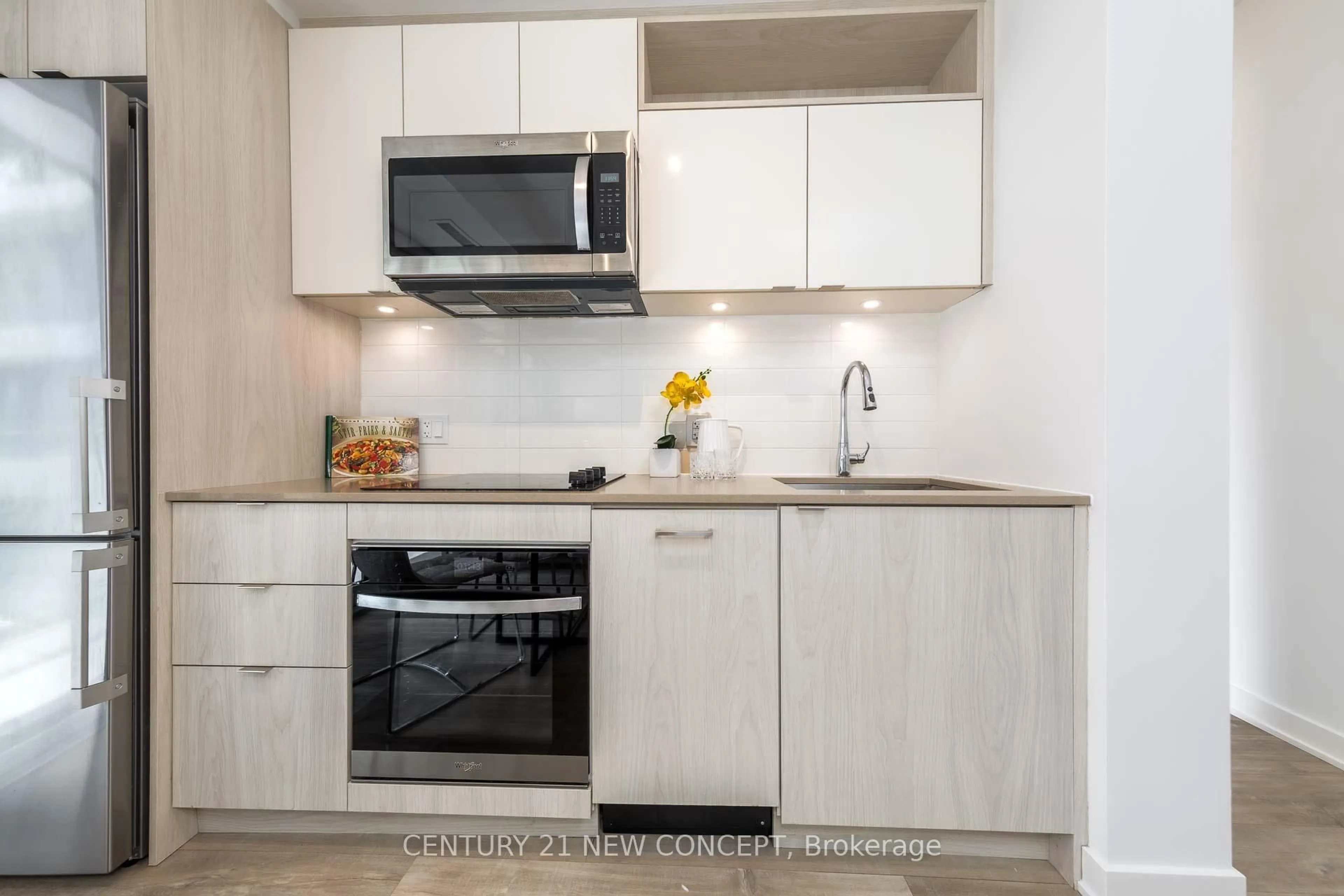 Standard kitchen, unknown for 135 Lower Sherbourne St #1631, Toronto Ontario M5A 1Y4