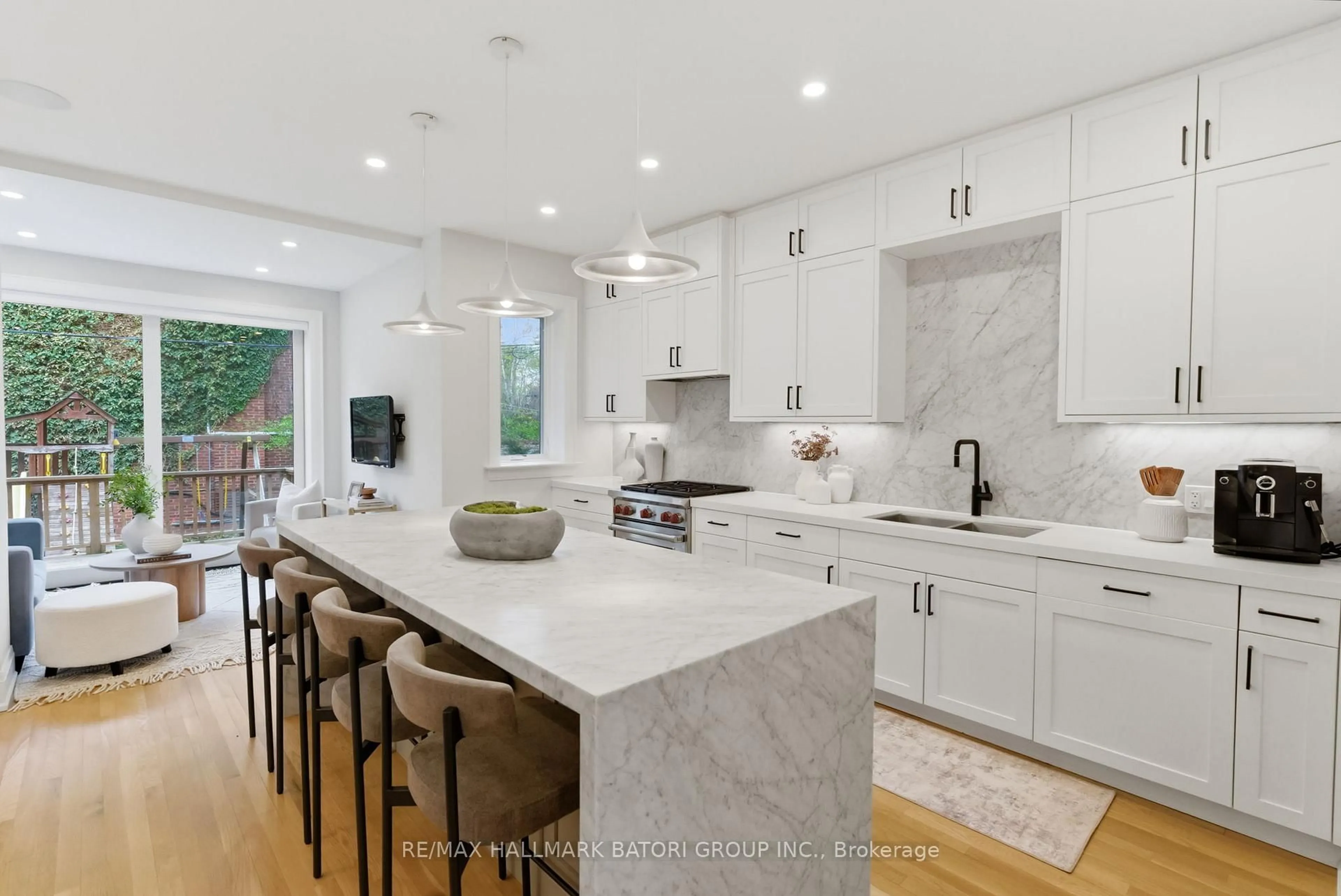 Contemporary kitchen, ceramic/tile floor for 135 Cottingham St, Toronto Ontario M4V 1B9