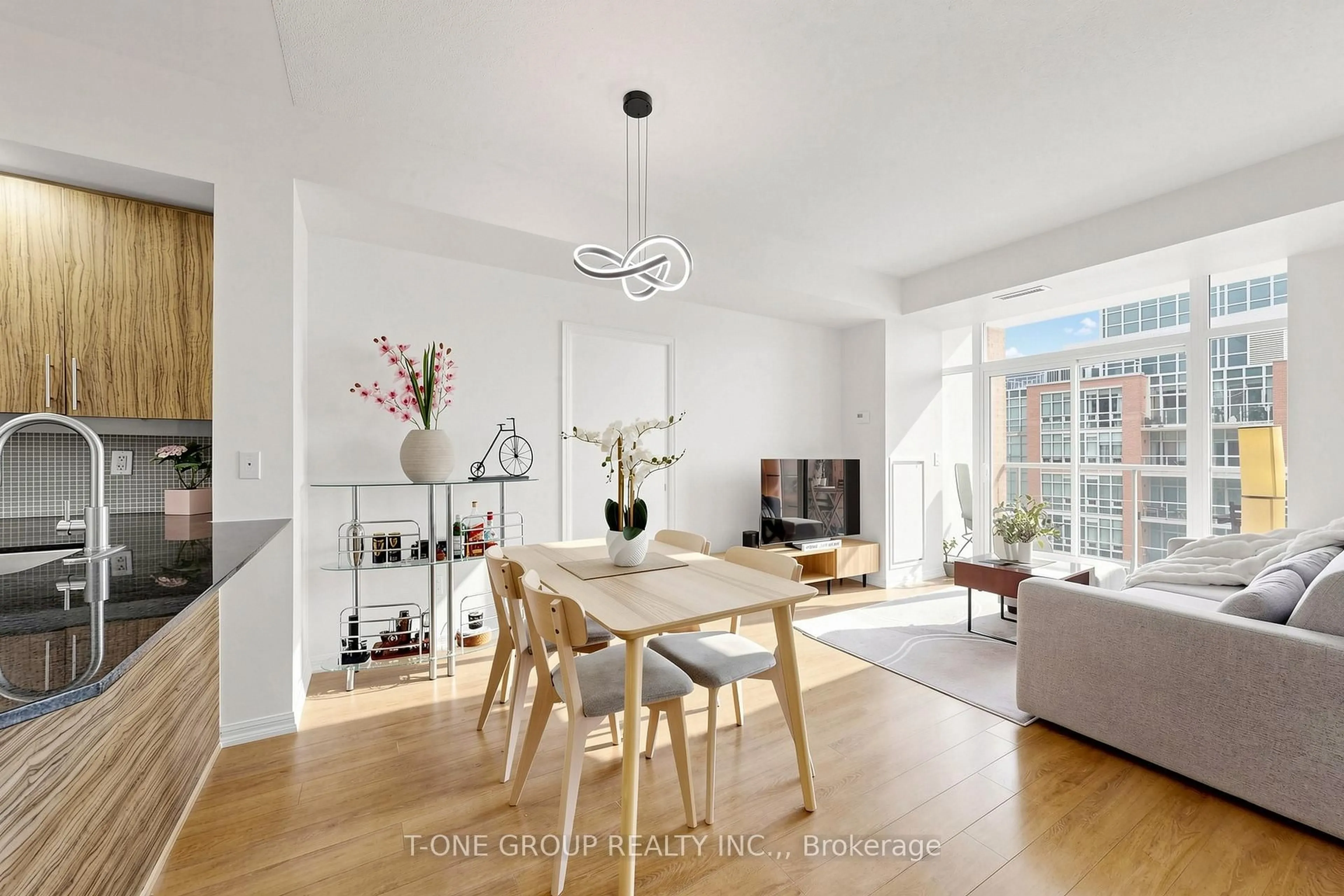 Unknown for 75 East Liberty St #2201, Toronto Ontario M6K 3R3