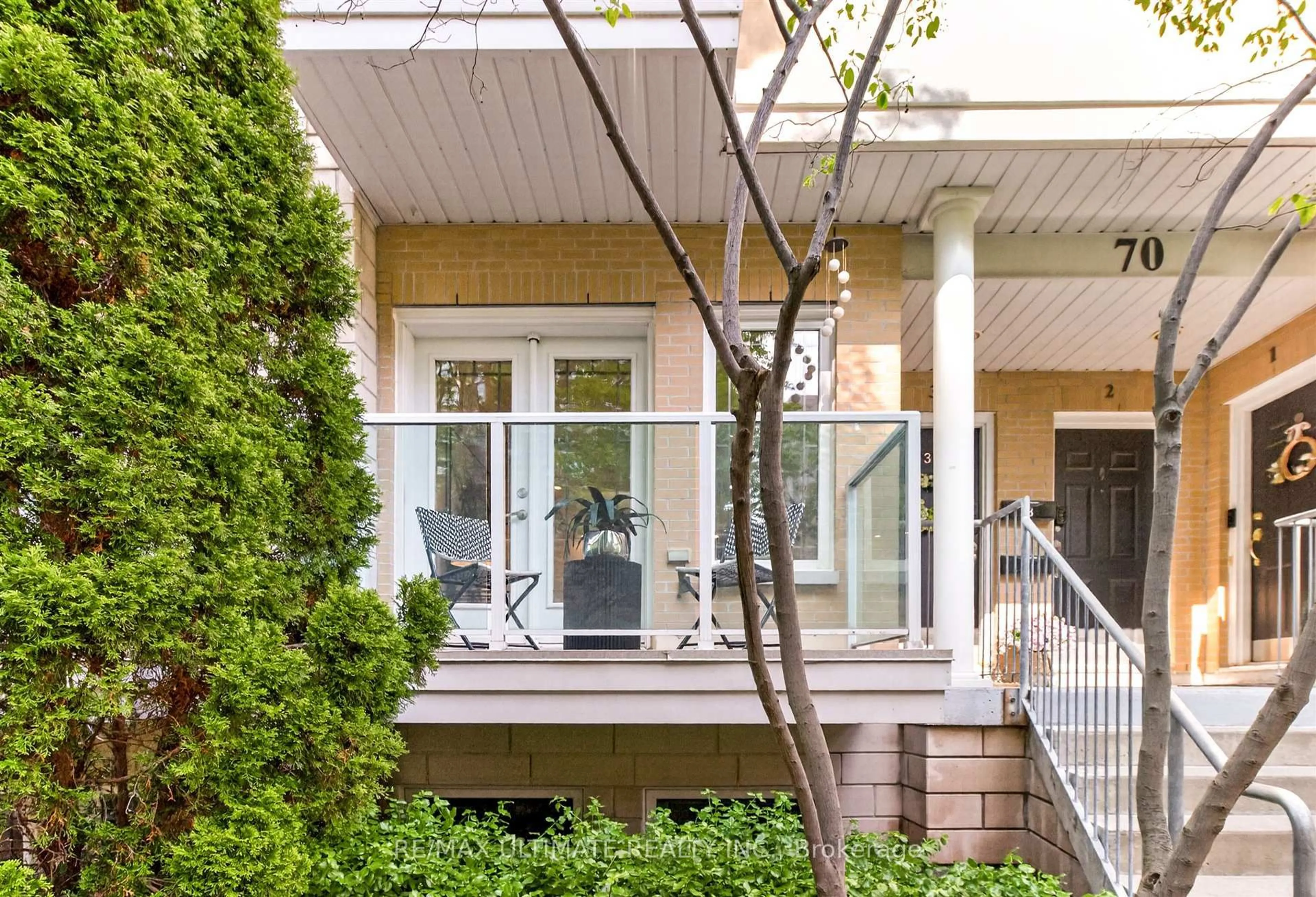 Home with vinyl exterior material, street for 70 Byng Ave #4, Toronto Ontario M2N 7L9