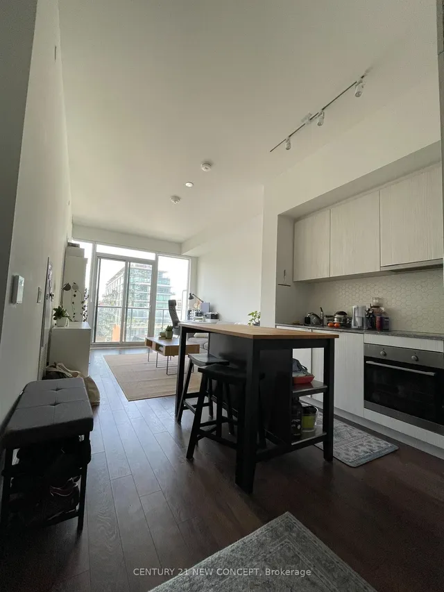 158 Front St #1009, Toronto 5