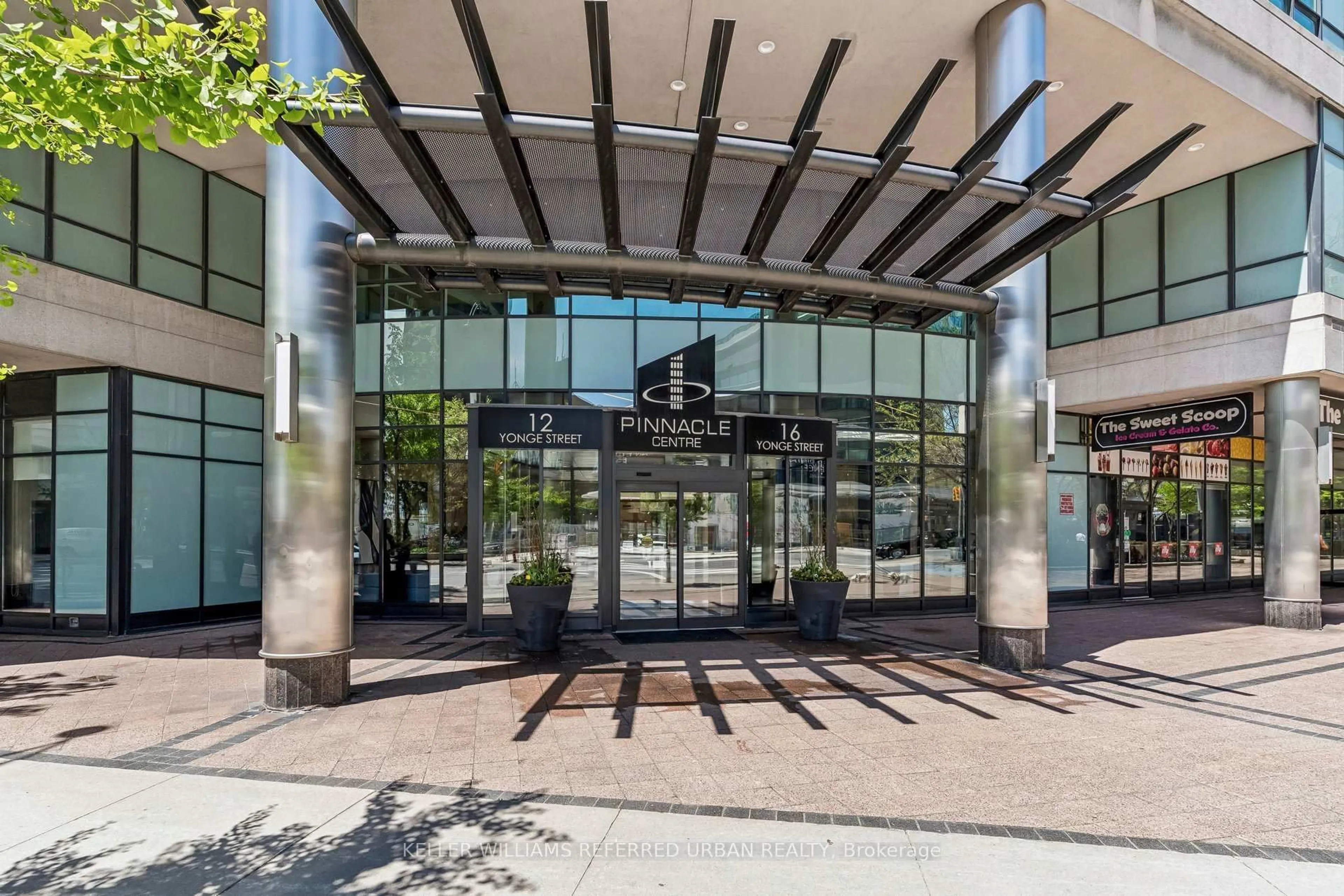Indoor foyer for 12 Yonge St #1103, Toronto Ontario M5E 1Z9