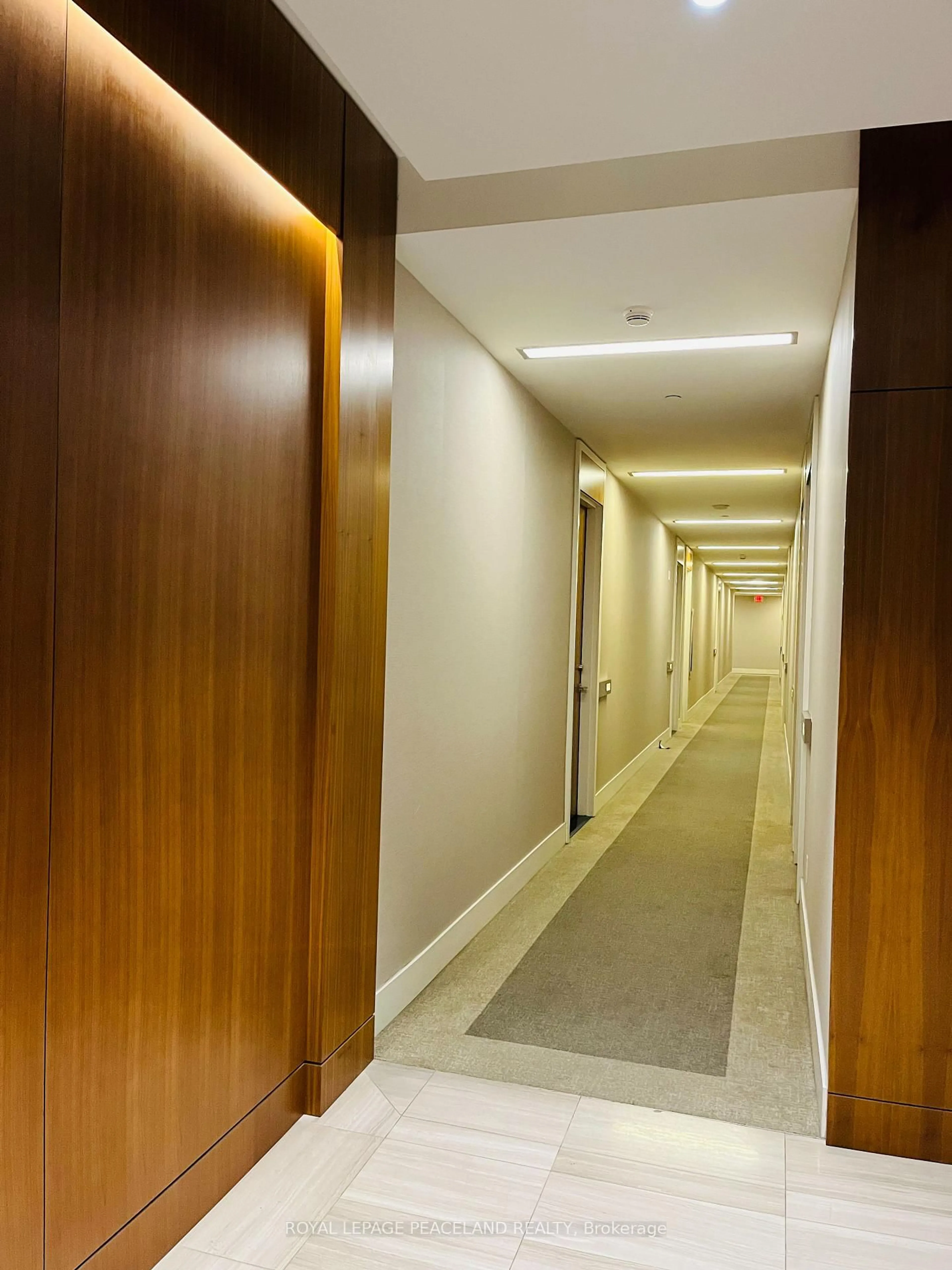 Indoor foyer for 111 St. Clair Ave #1607, Toronto Ontario M4V 1N5