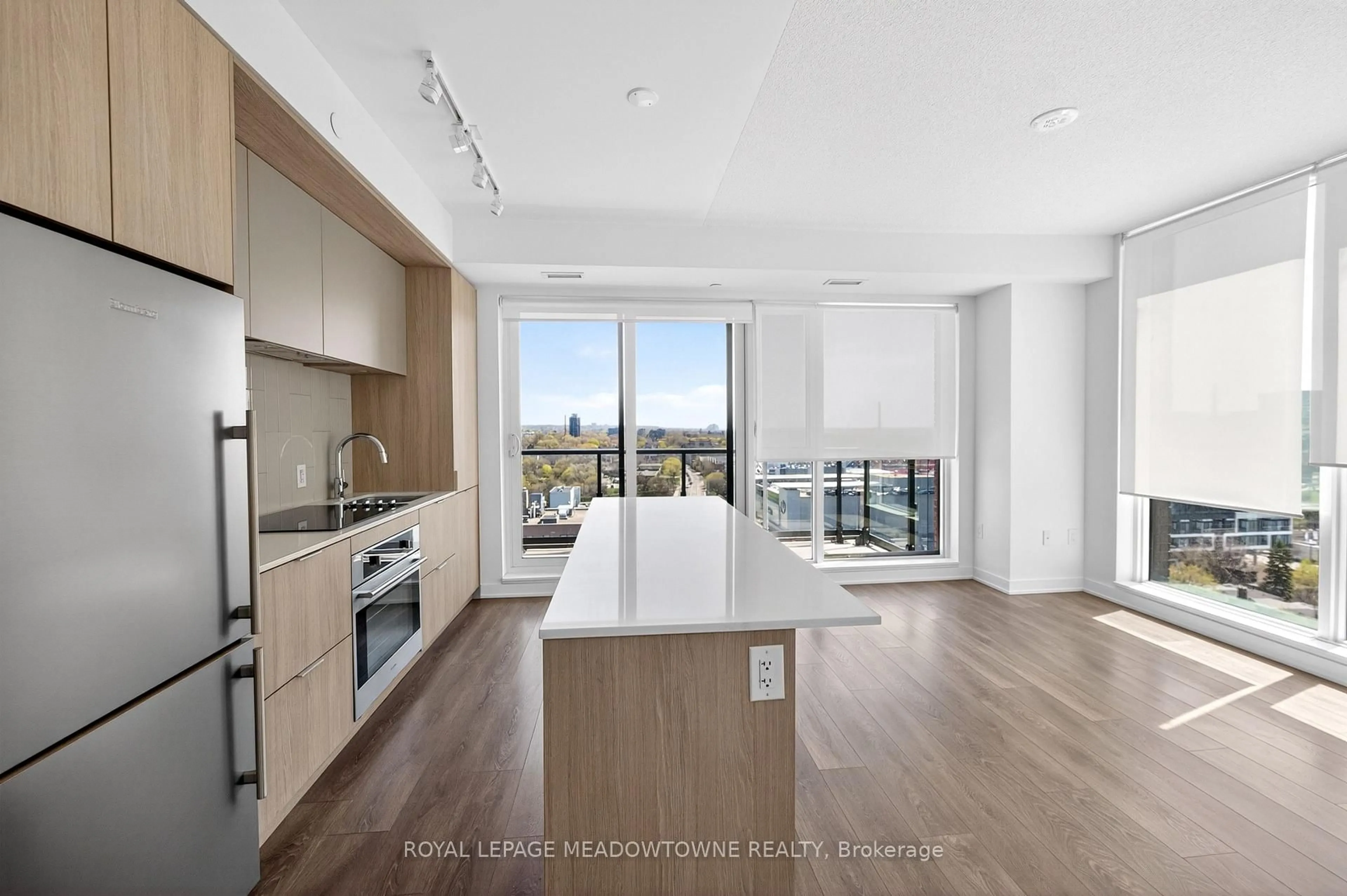Open concept kitchen, unknown for 130 River St #1102, Toronto Ontario M5A 0R8