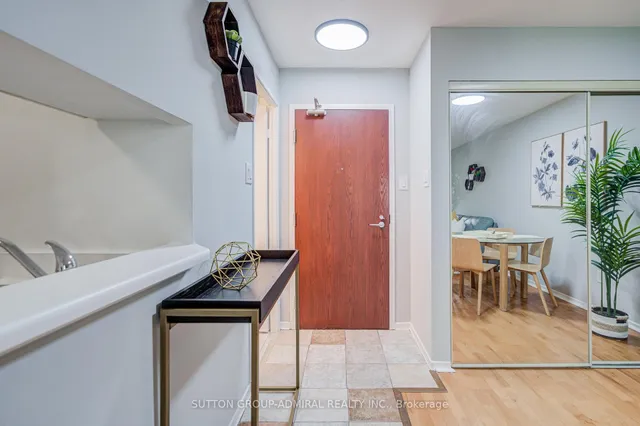 1055 Bay St #716, Toronto 5