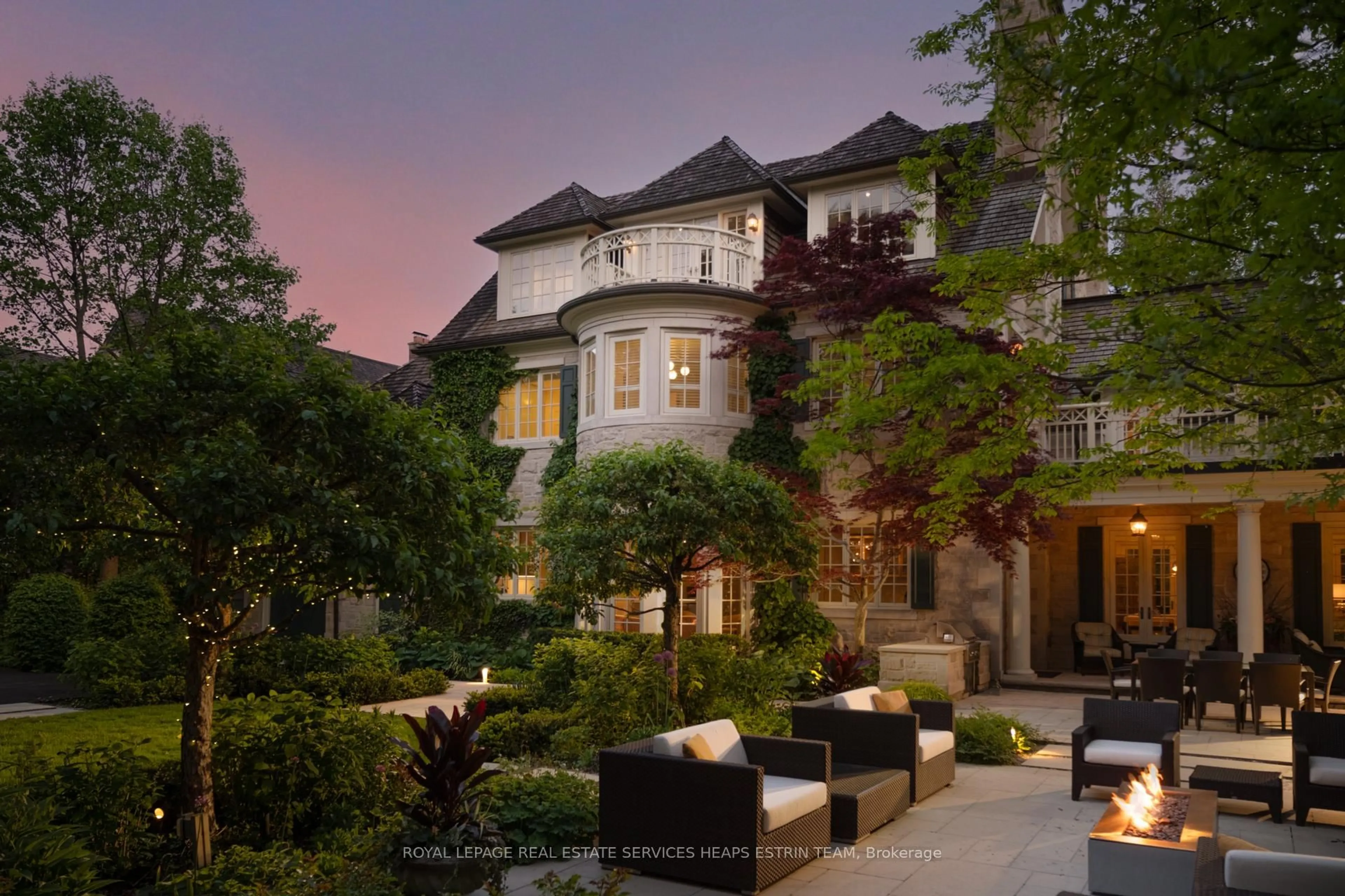 Patio, street for 76 Binscarth Rd, Toronto Ontario M4W 1Y4