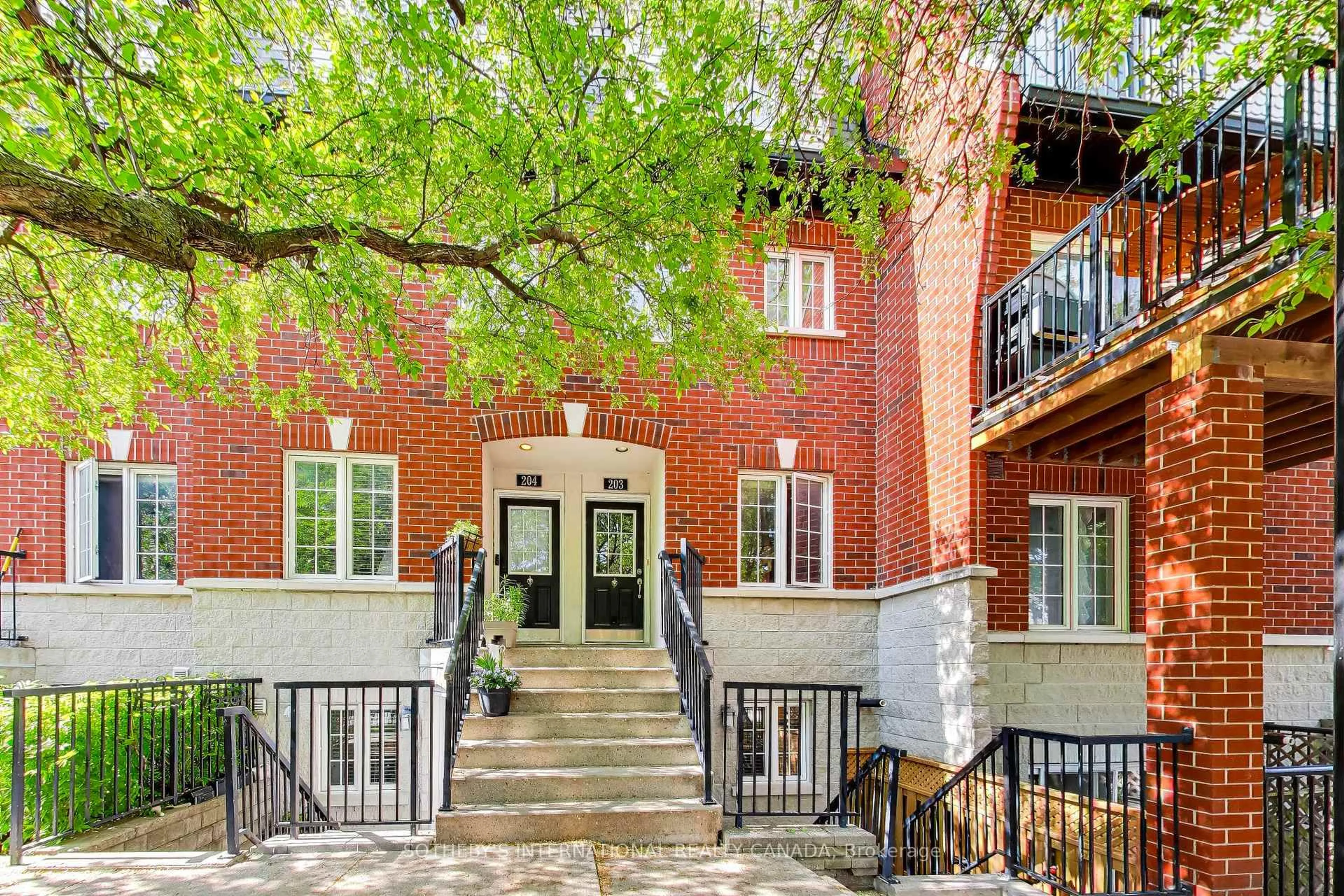Unknown for 262 St Helens Ave #103, Toronto Ontario M6H 4A4
