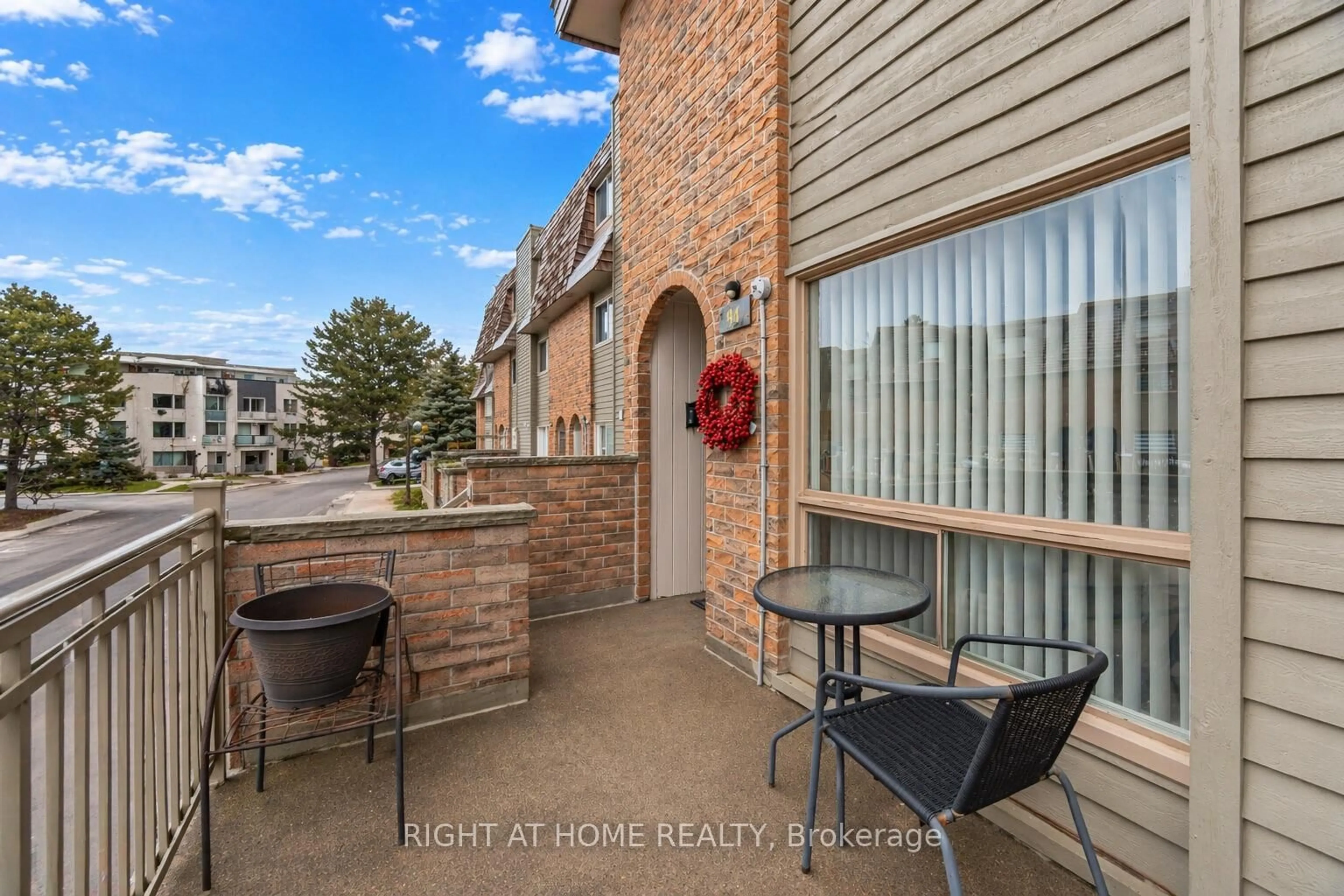 Patio, water/lake/river/ocean view for 94 Dutch Myrtle Way, Toronto Ontario M3B 3K8