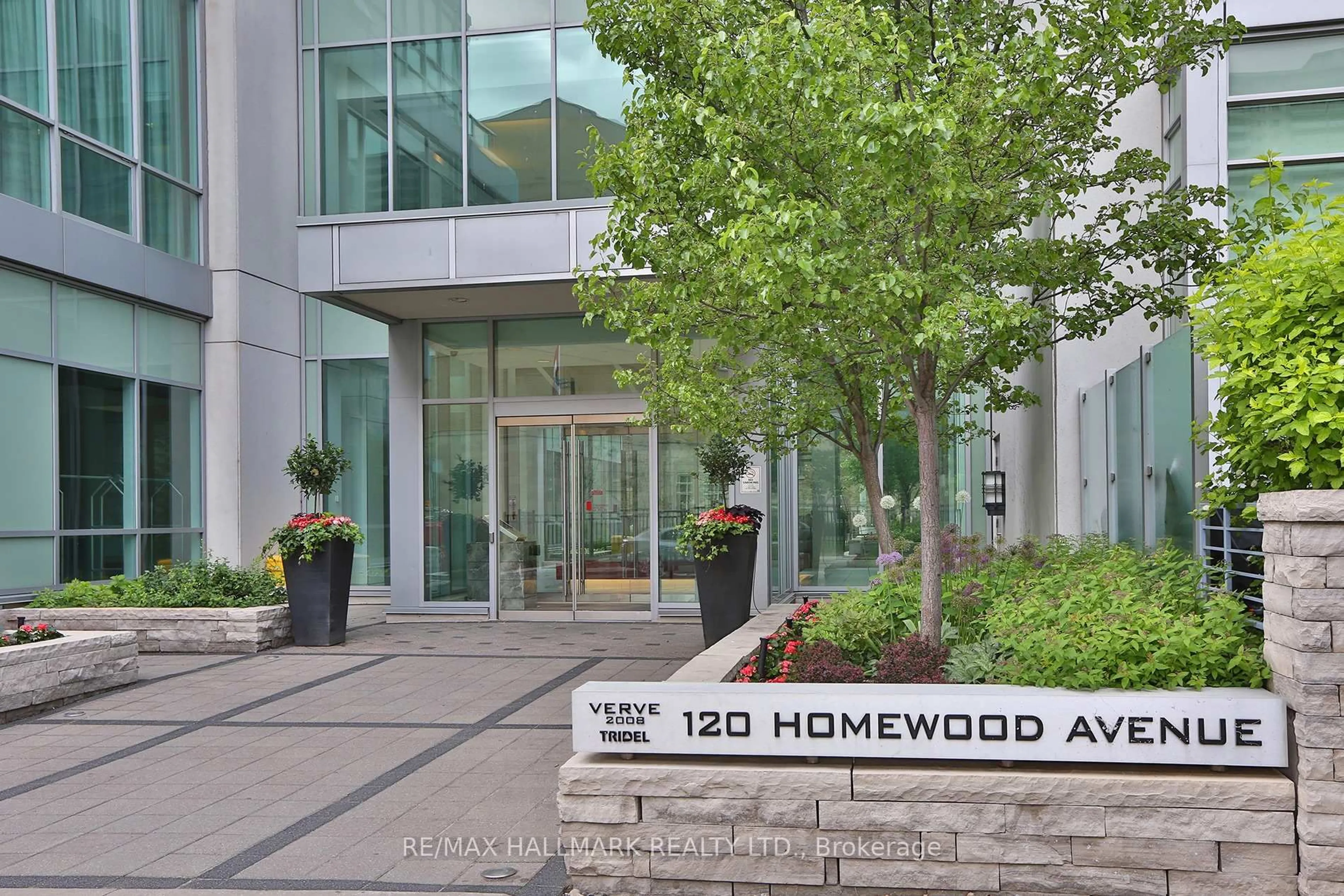 Indoor foyer for 120 Homewood Ave #2310, Toronto Ontario M4Y 2J3