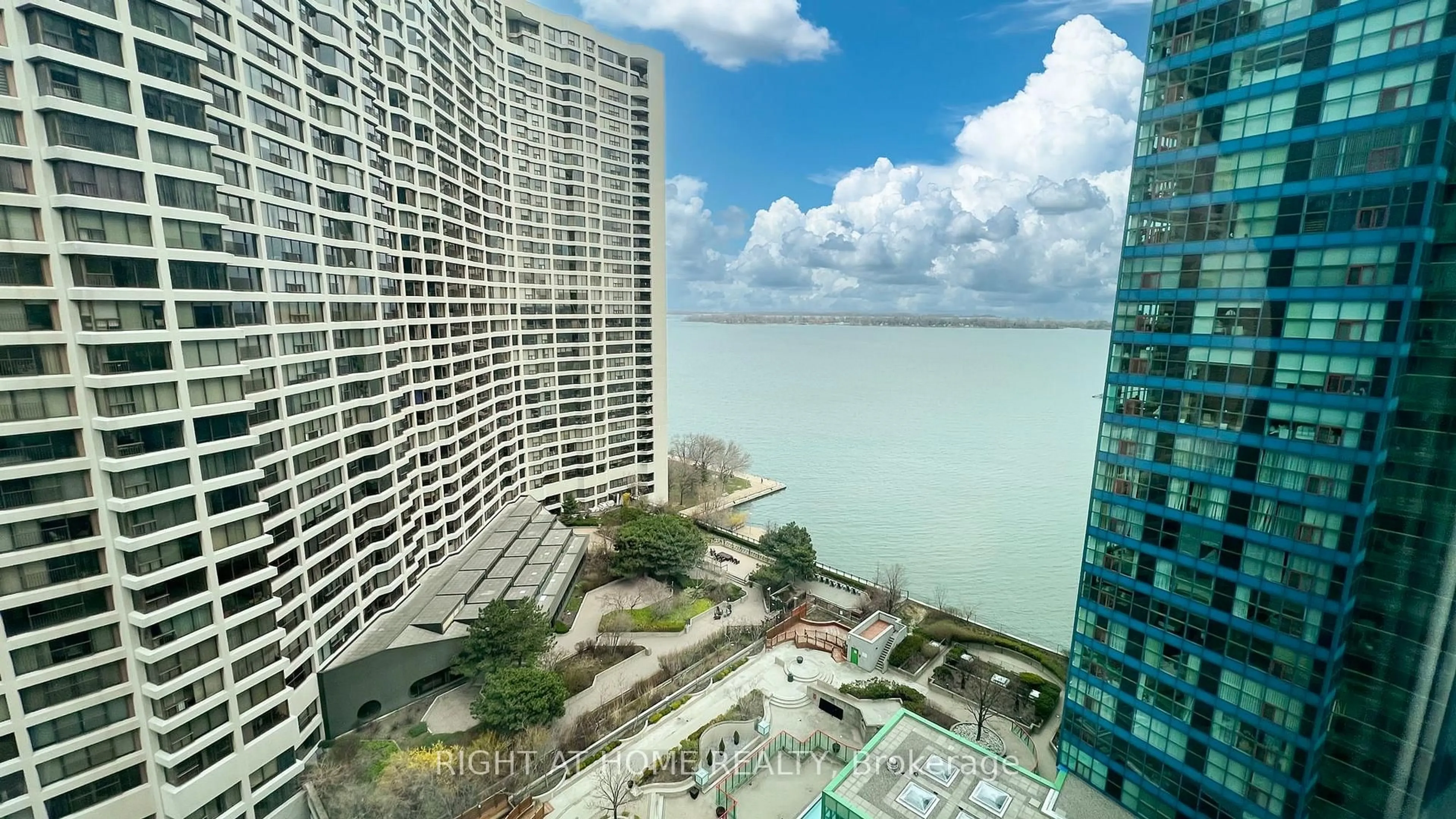 Unknown for 77 Harbour Sq #2306, Toronto Ontario M5J 2S2