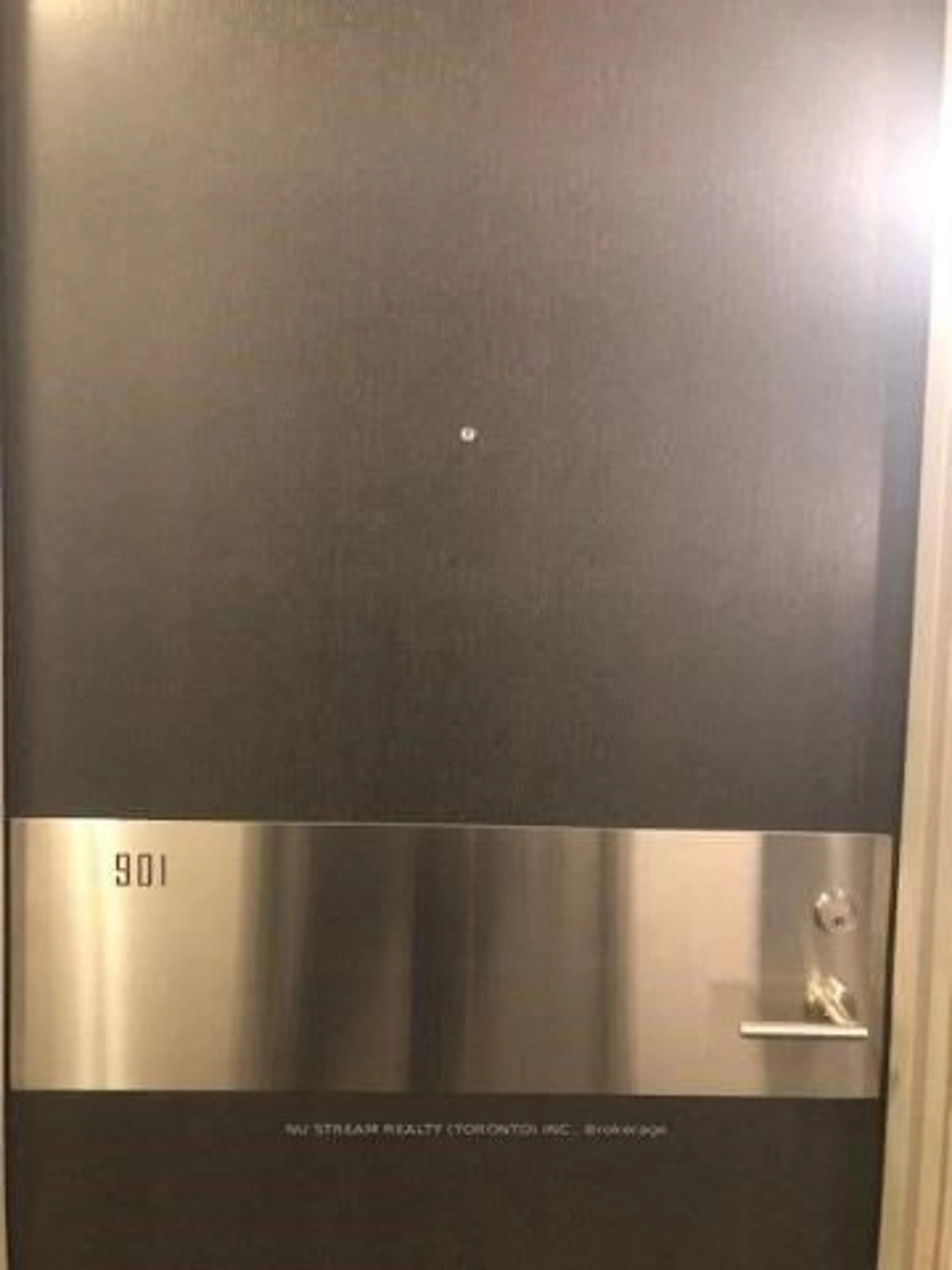 Unknown for 18 Graydon Hall Dr #0901, Toronto Ontario M3A 2Z9