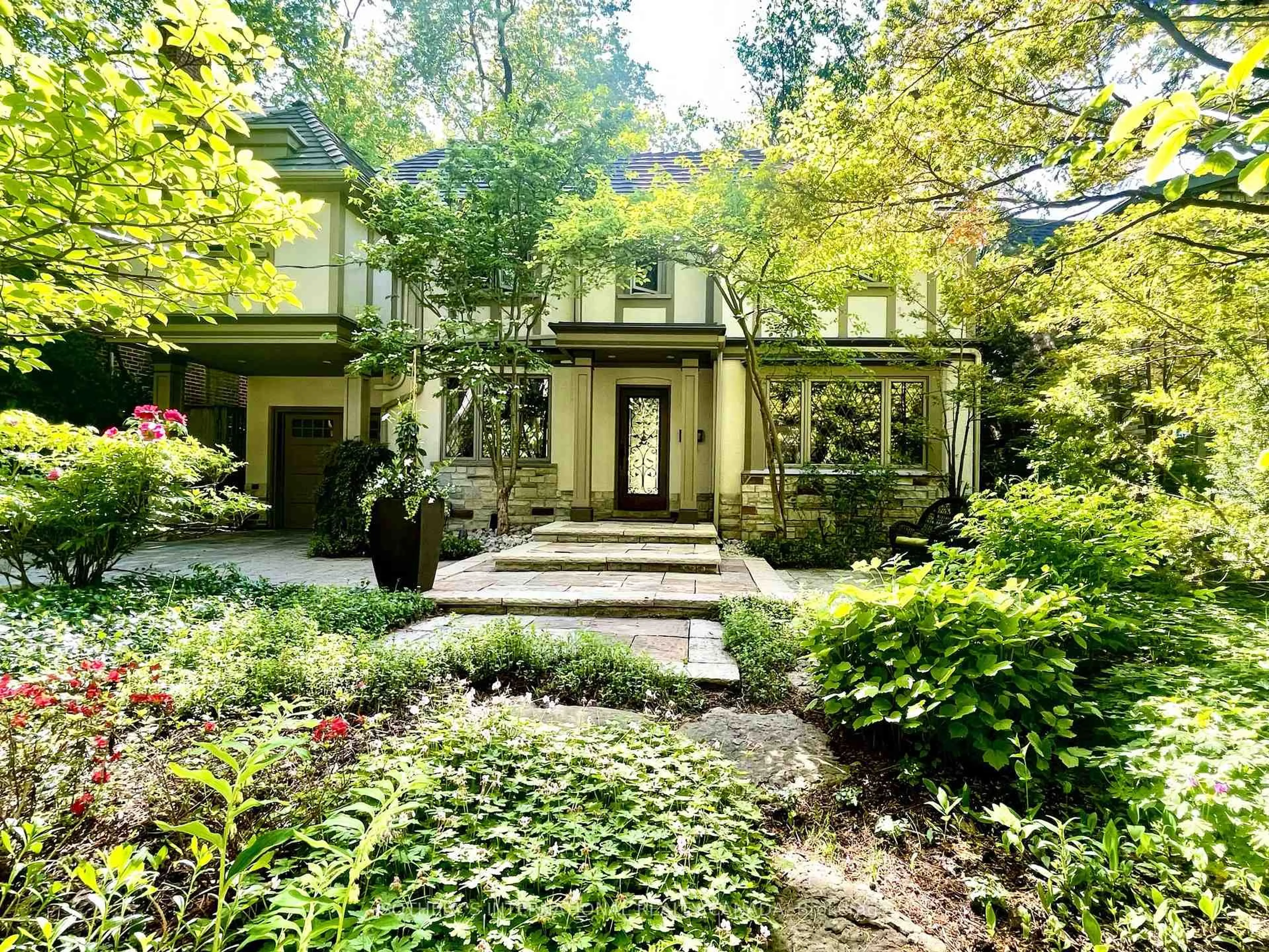 Unknown for 36 Donwoods Dr, Toronto Ontario M4N 2G1