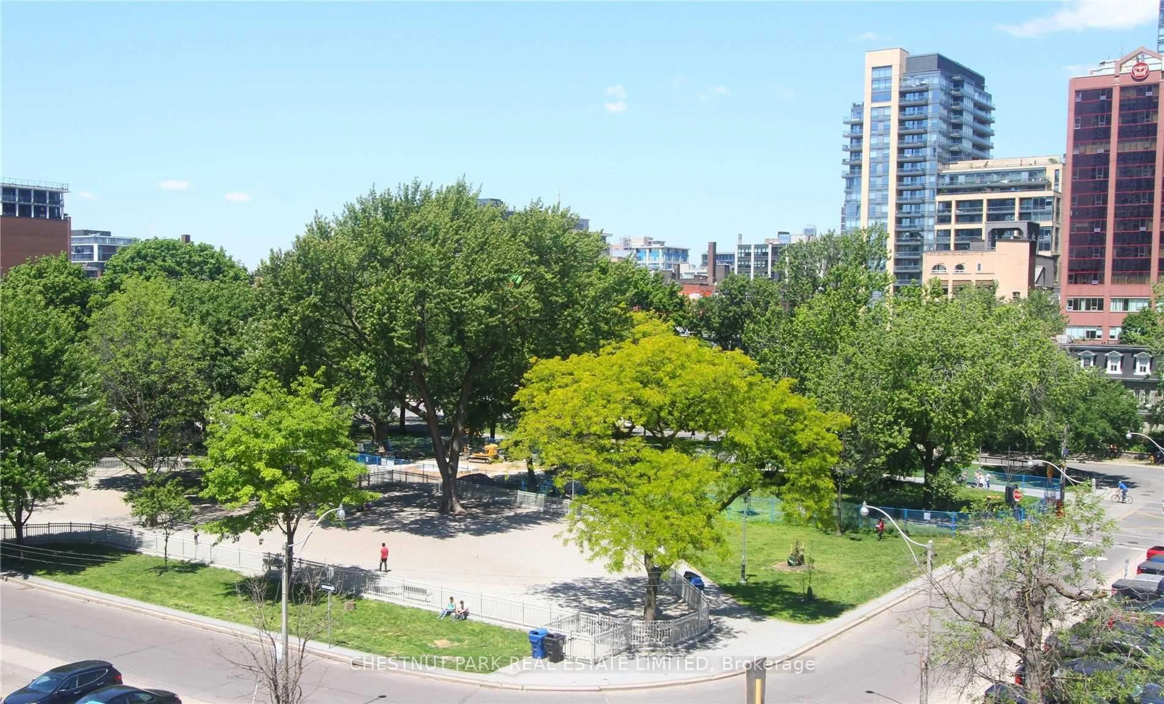 A pic from outside/outdoor area/front of a property/back of a property/a pic from drone, city buildings view from balcony for 352 Front St #1711, Toronto Ontario M5V 0K3