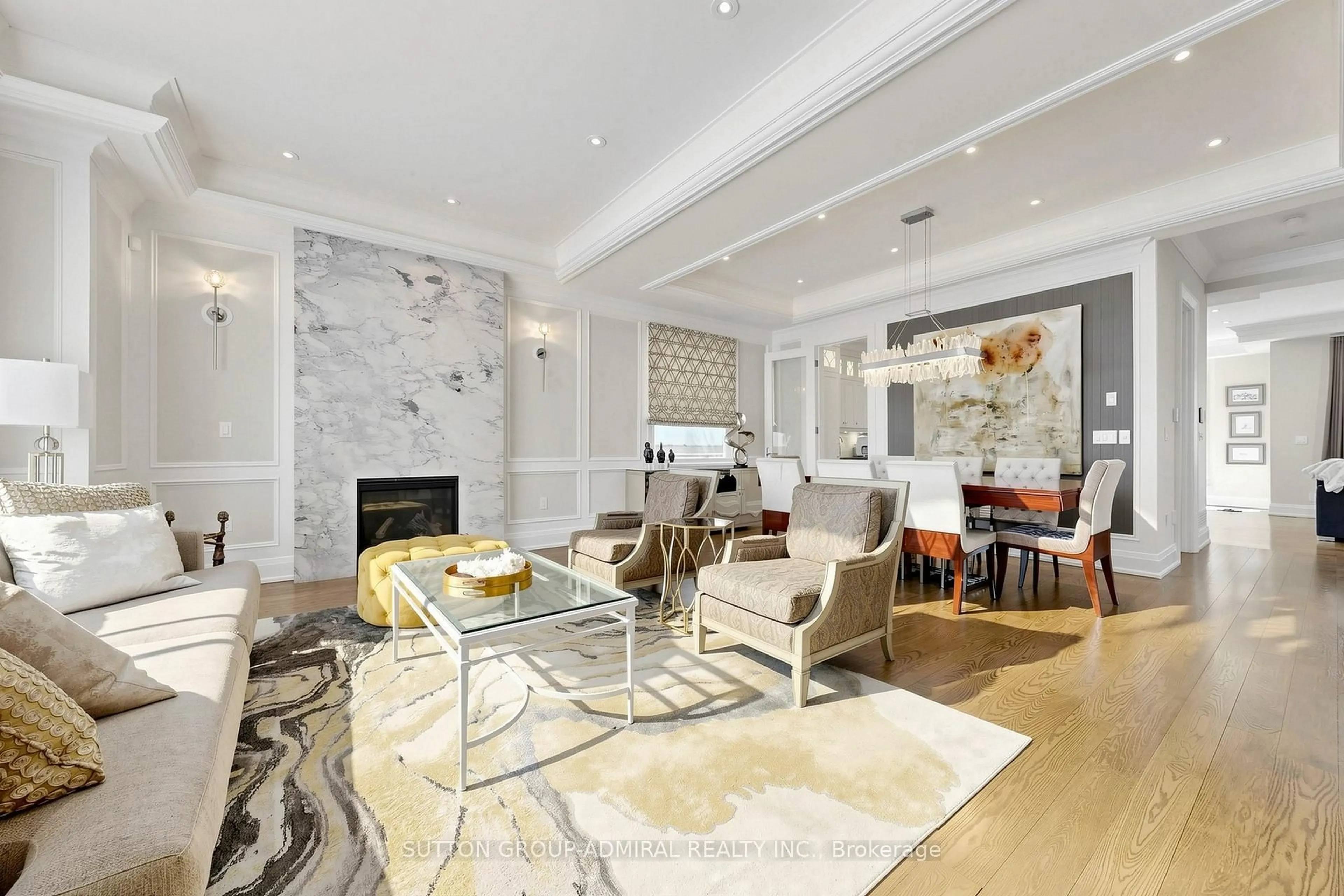 Living room with furniture, unknown for 219 Florence Ave, Toronto Ontario M2N 1G7